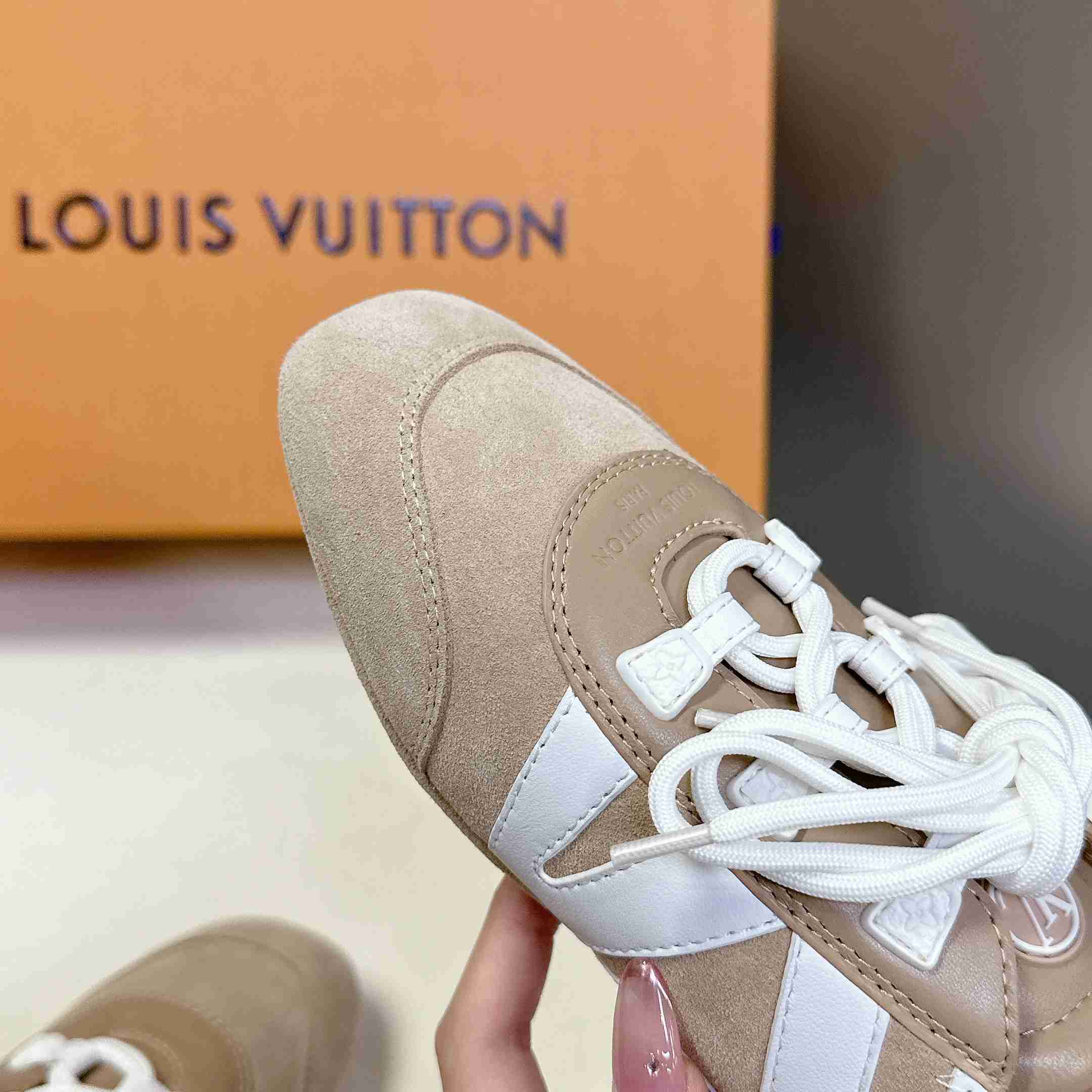 Louis Vuitton LV Sneakerina   1AHNFA - FashionPlug