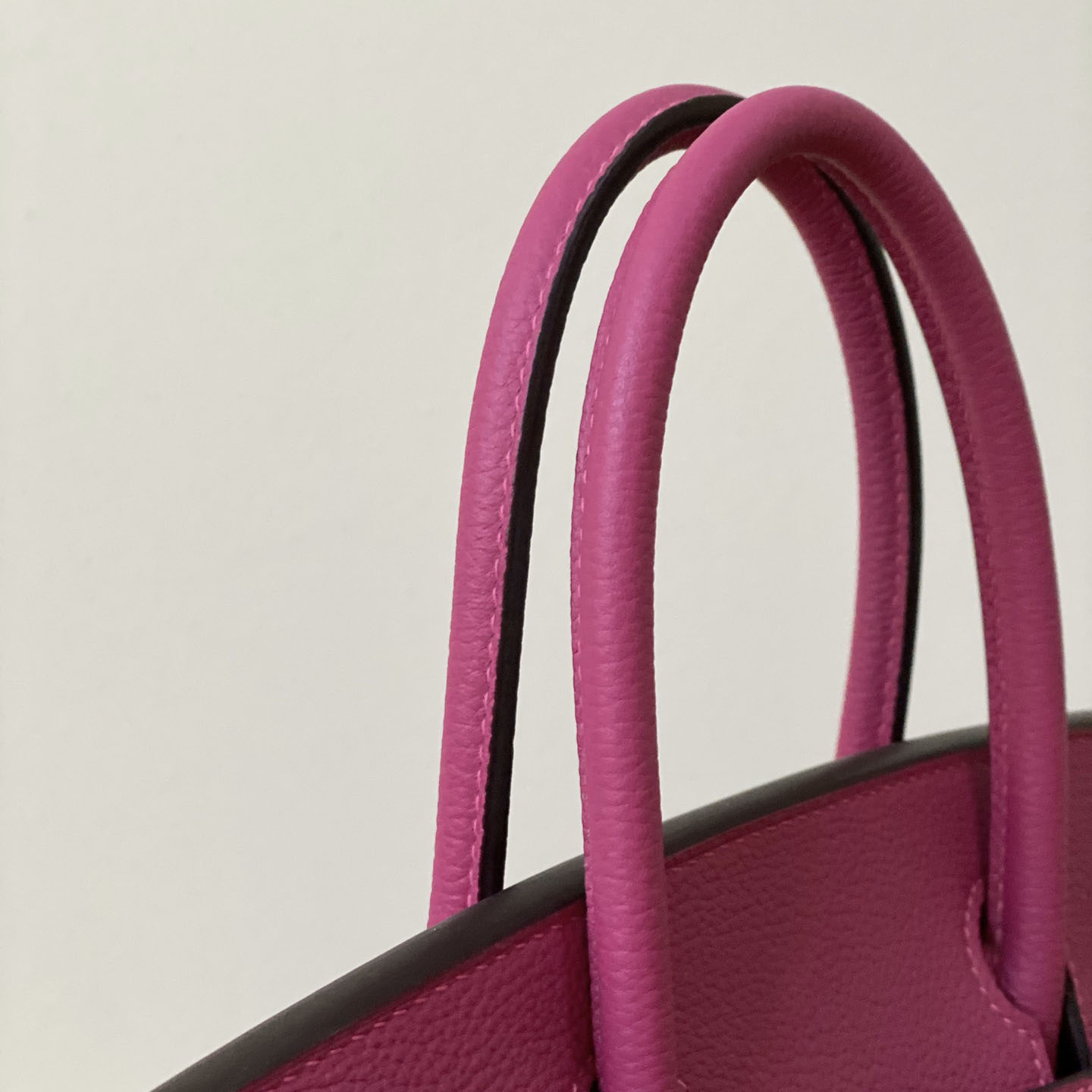 Hermès Birkin 25 Handbag - FashionPlug