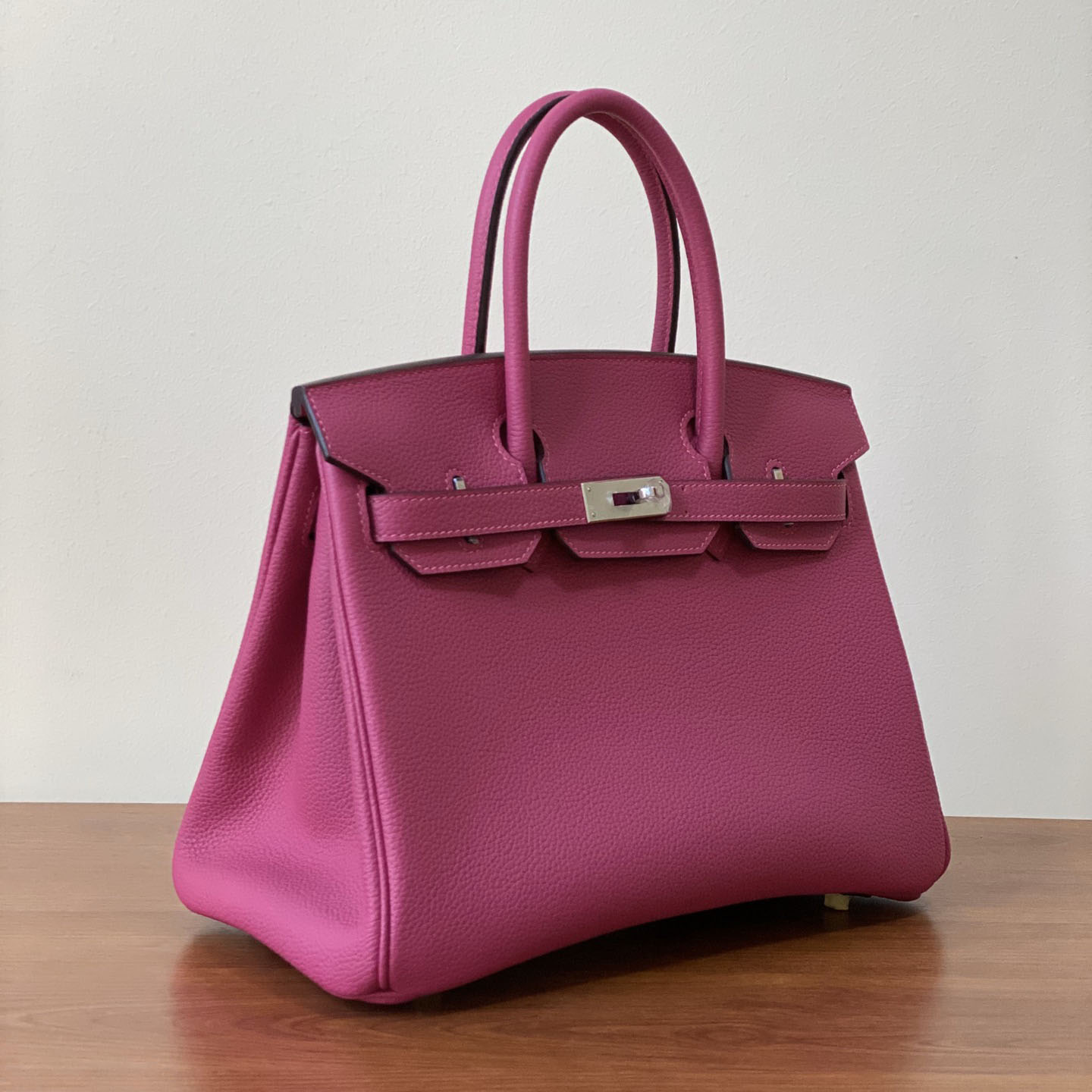 Hermès Birkin 25 Handbag - FashionPlug