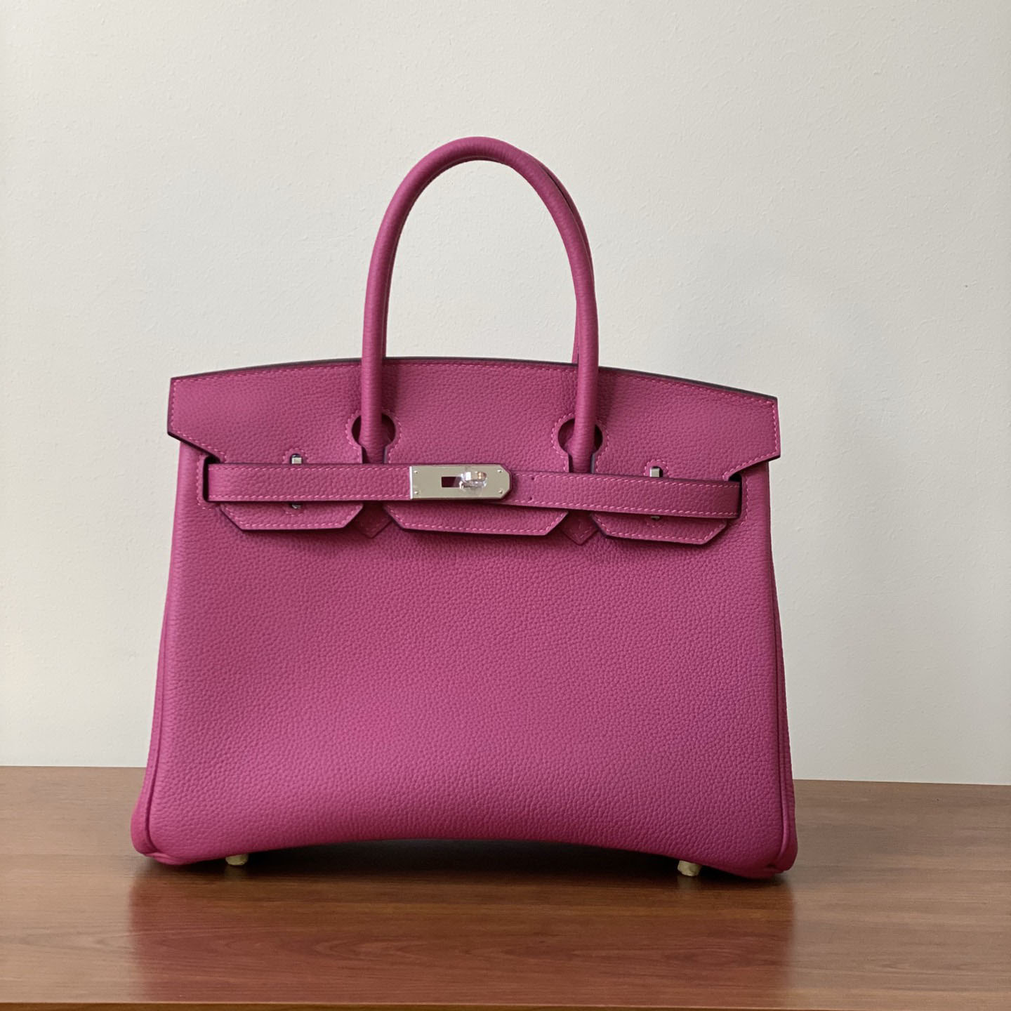 Hermès Birkin 25 Handbag - FashionPlug