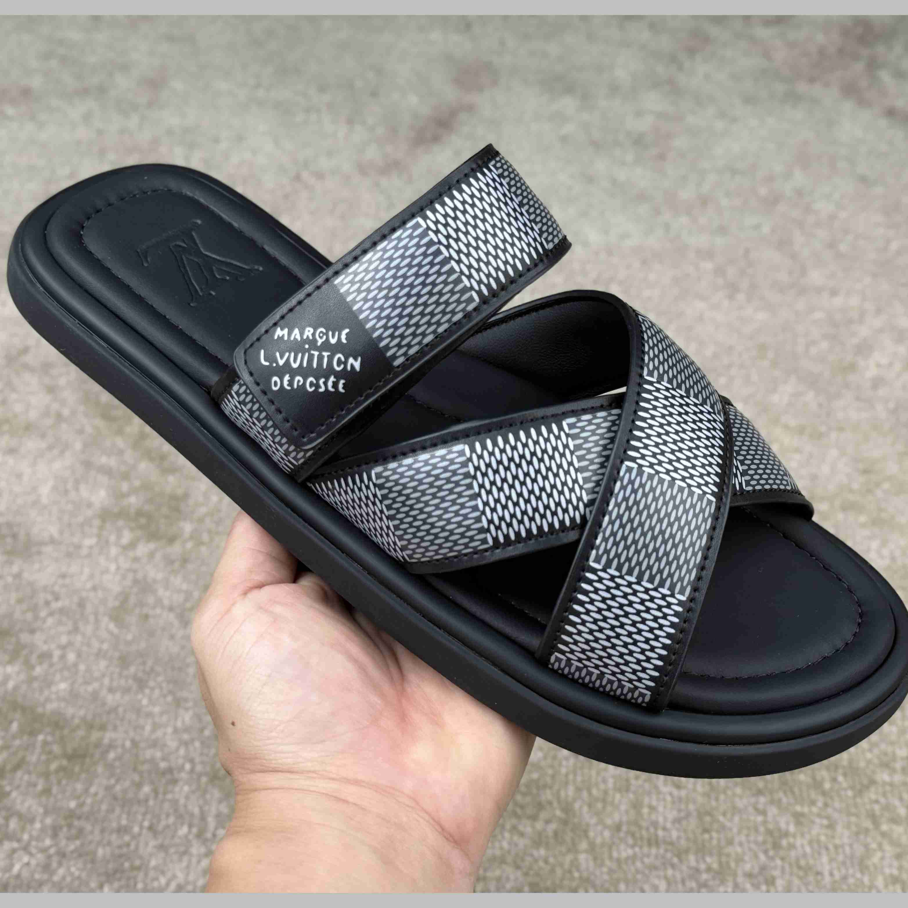 Louis Vuitton LV Venice Mule    1ACRIV - FashionPlug