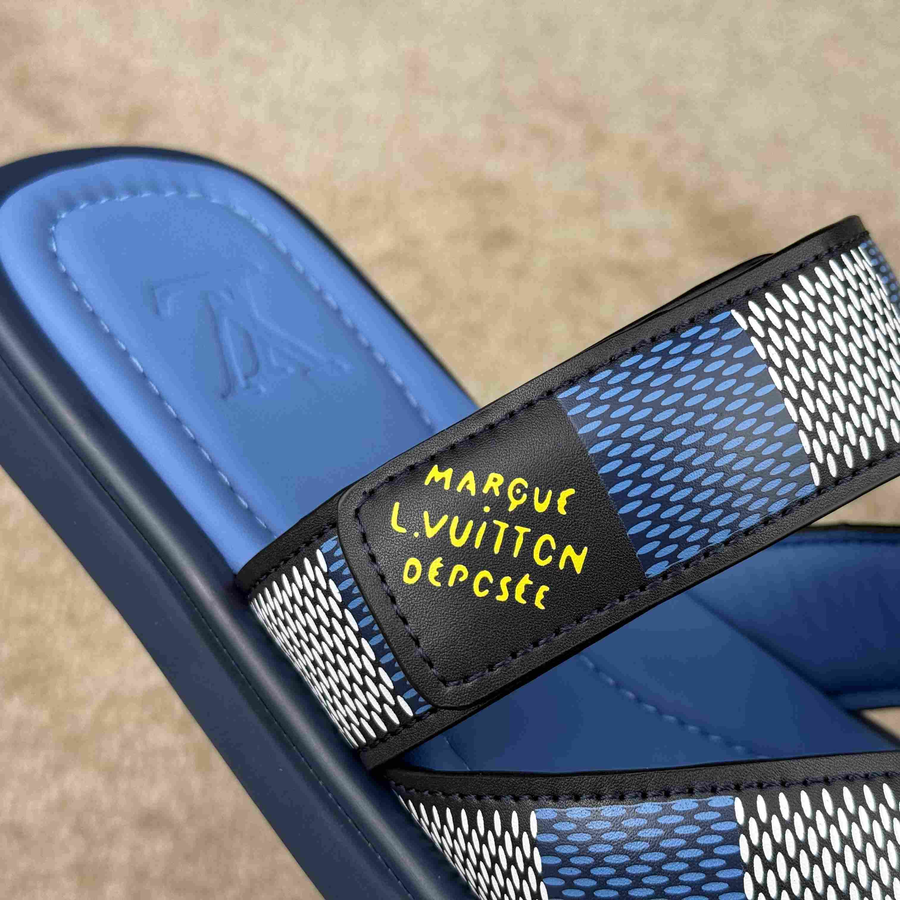 Louis Vuitton LV Venice Mule    1ACRIB - FashionPlug