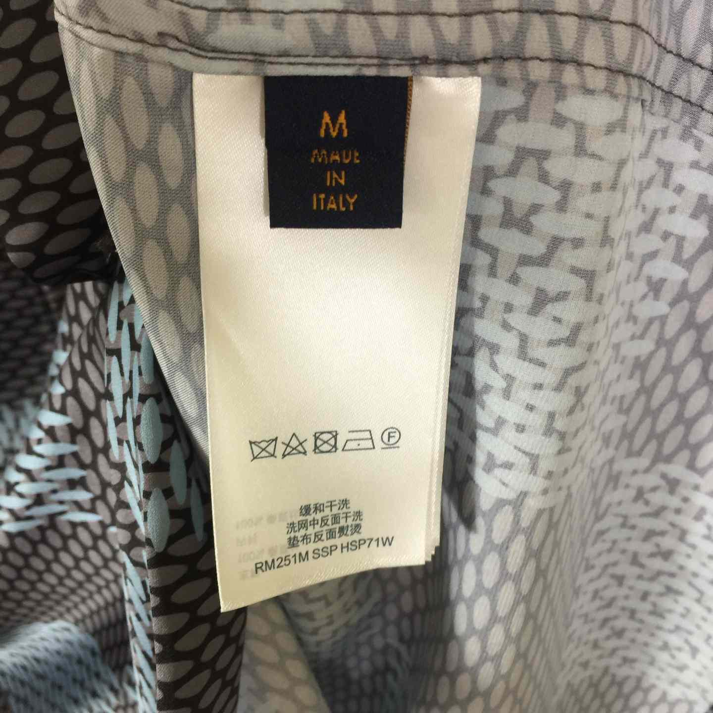 Louis Vuitton Damier Short-Sleeved Silk Shirt   1AHVXU - FashionPlug