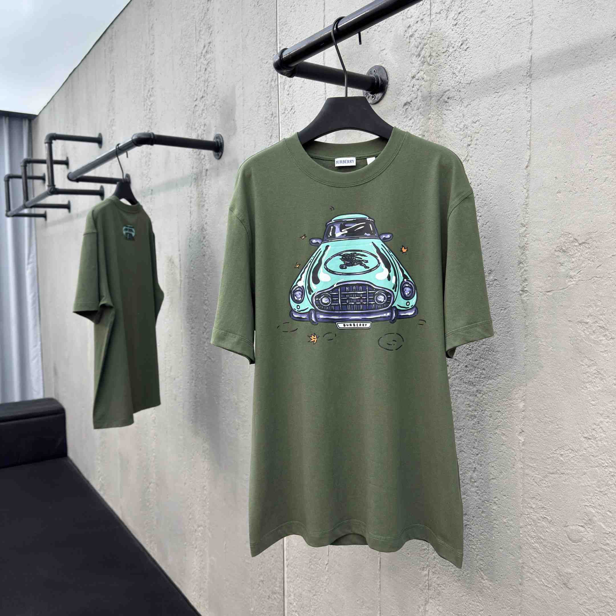 Burberry Car Cotton T-shirt - FashionPlug