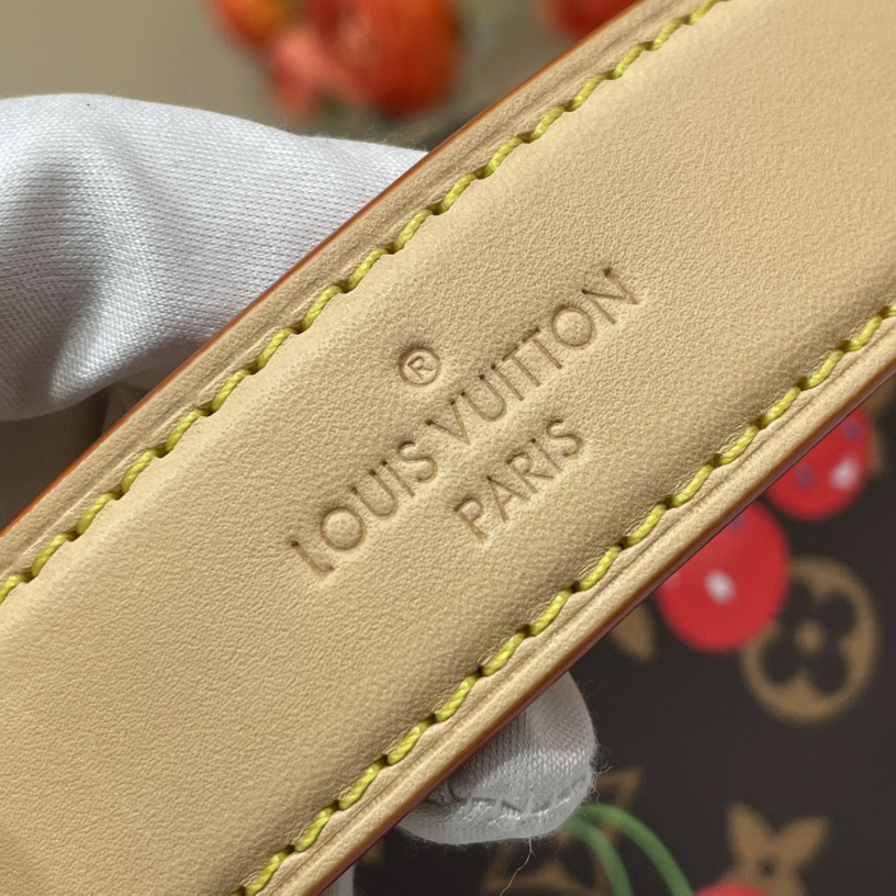 Louis Vuitton LV x TM Side Trunk MM   M14278 - FashionPlug