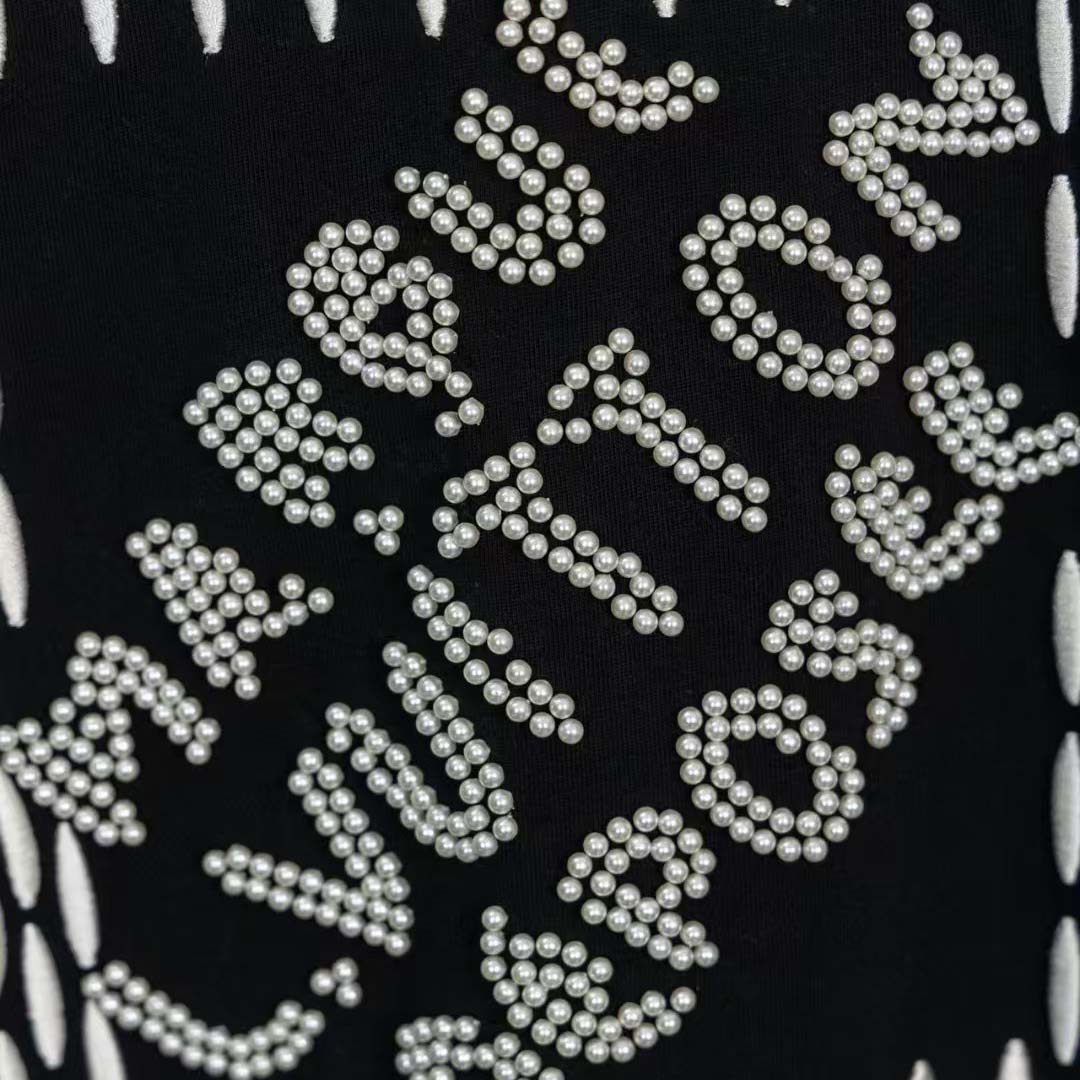 Louis Vuitton Embroidered Signature Cotton T-Shirt   1AFJFK - FashionPlug