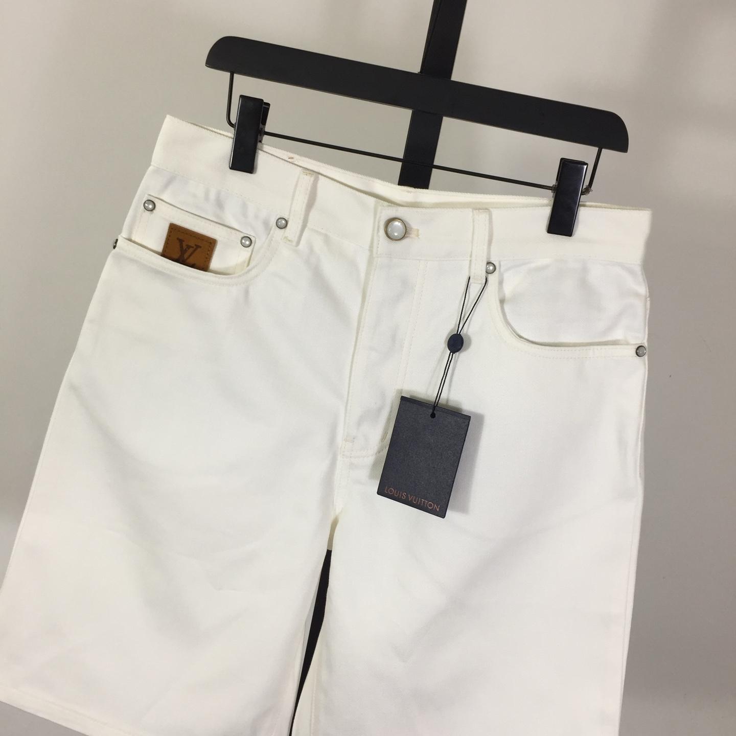 Louis Vuitton Denim Shorts   1AHVDJ - FashionPlug