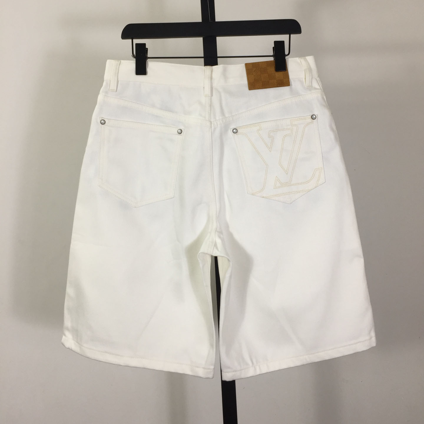 Louis Vuitton Denim Shorts   1AHVDJ - FashionPlug
