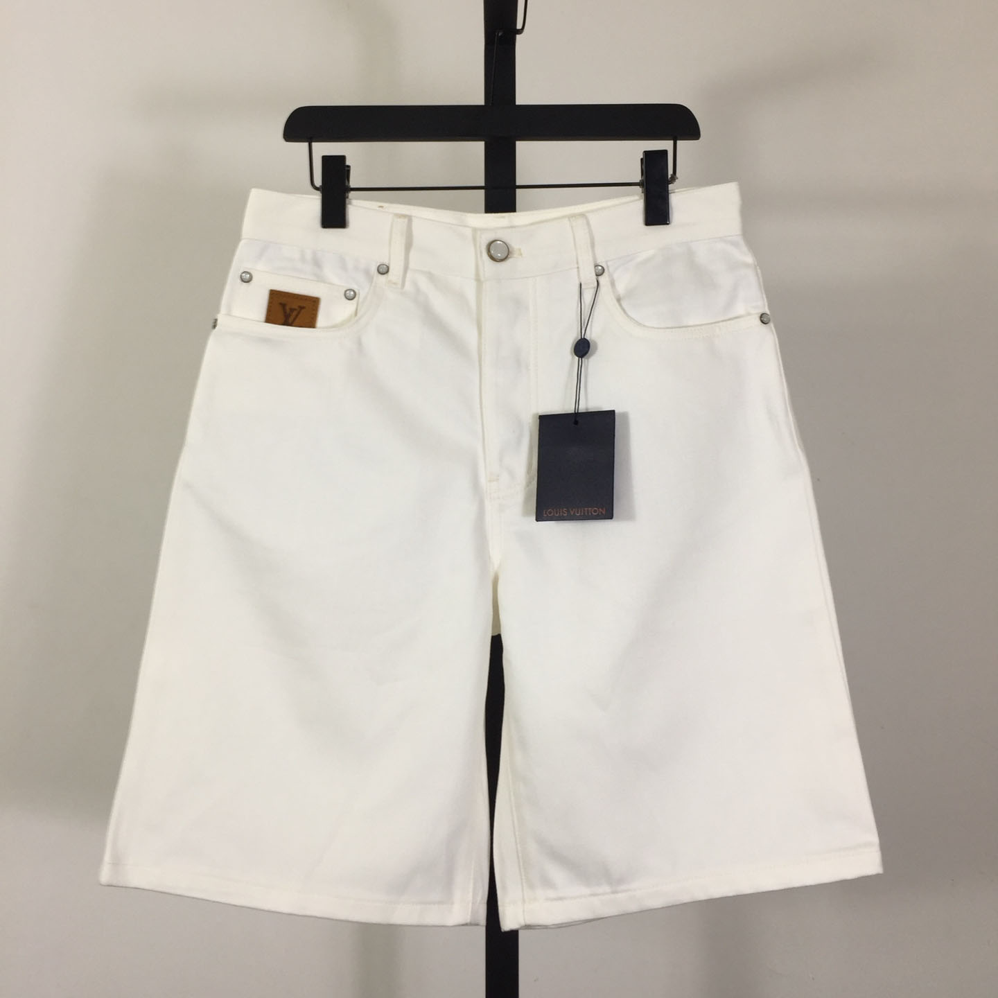 Louis Vuitton Denim Shorts   1AHVDJ - FashionPlug