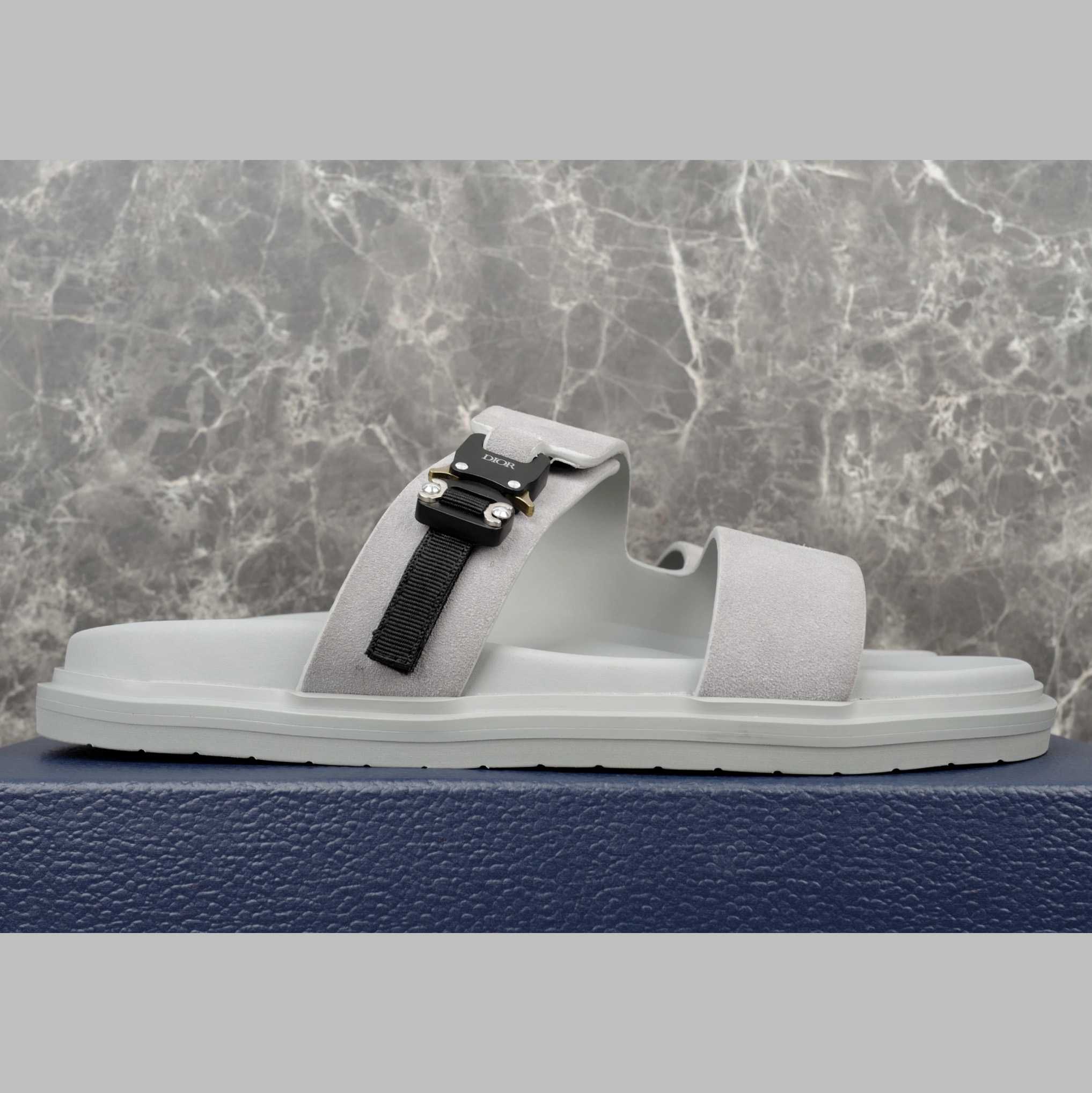 Dior Aqua Sandal  - FashionPlug