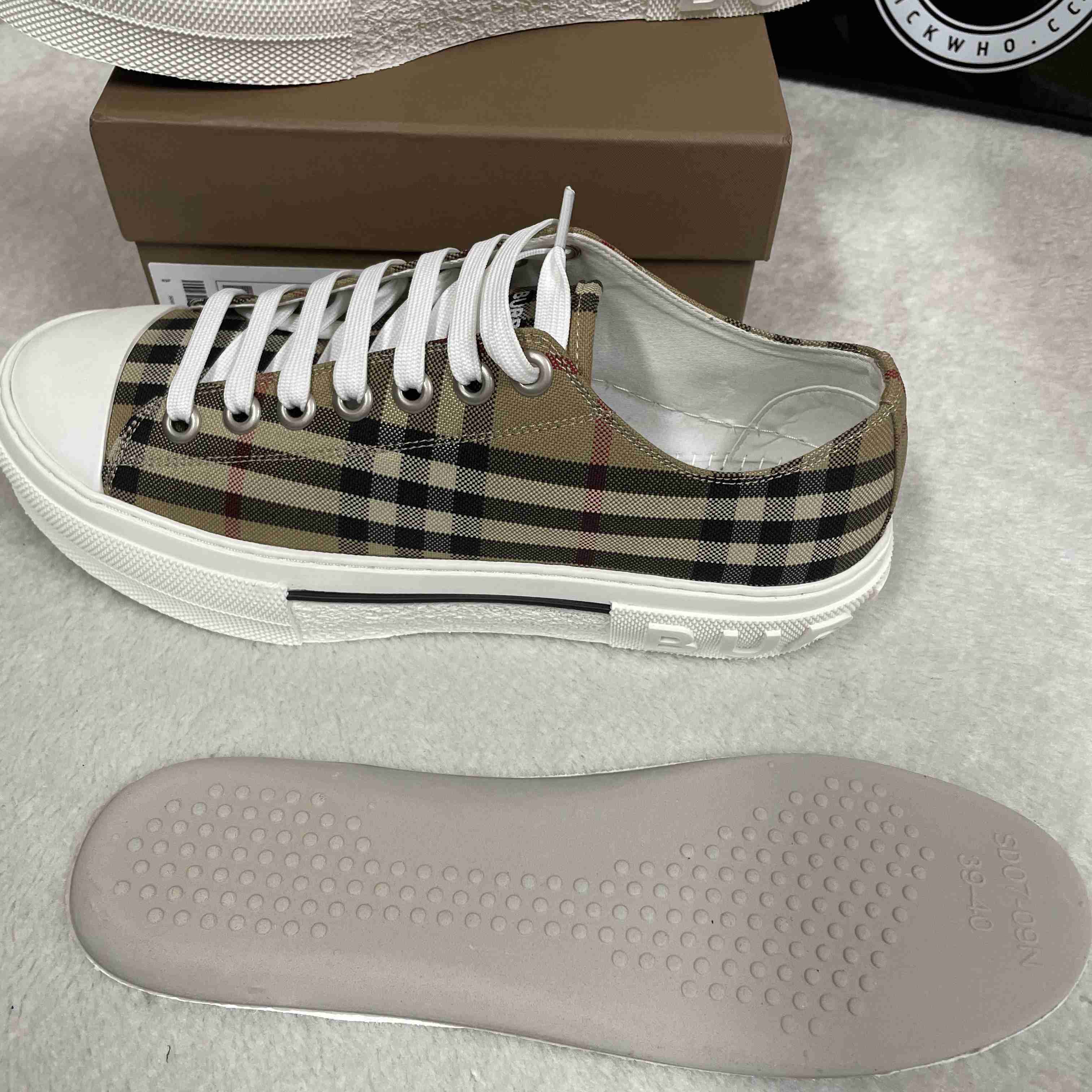Burberry Check Low Top Sneaker - FashionPlug