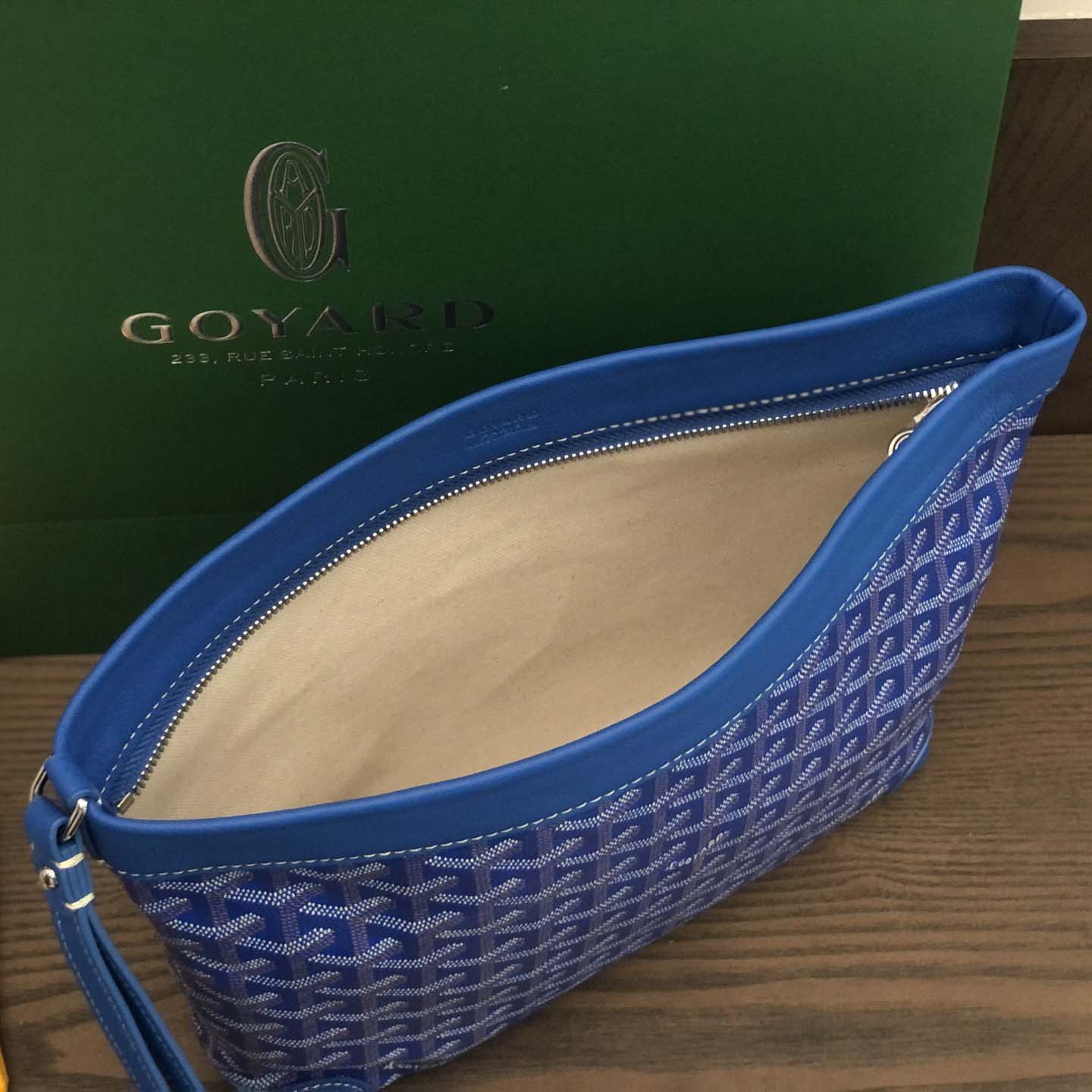 Goyard Conti Pouch - FashionPlug