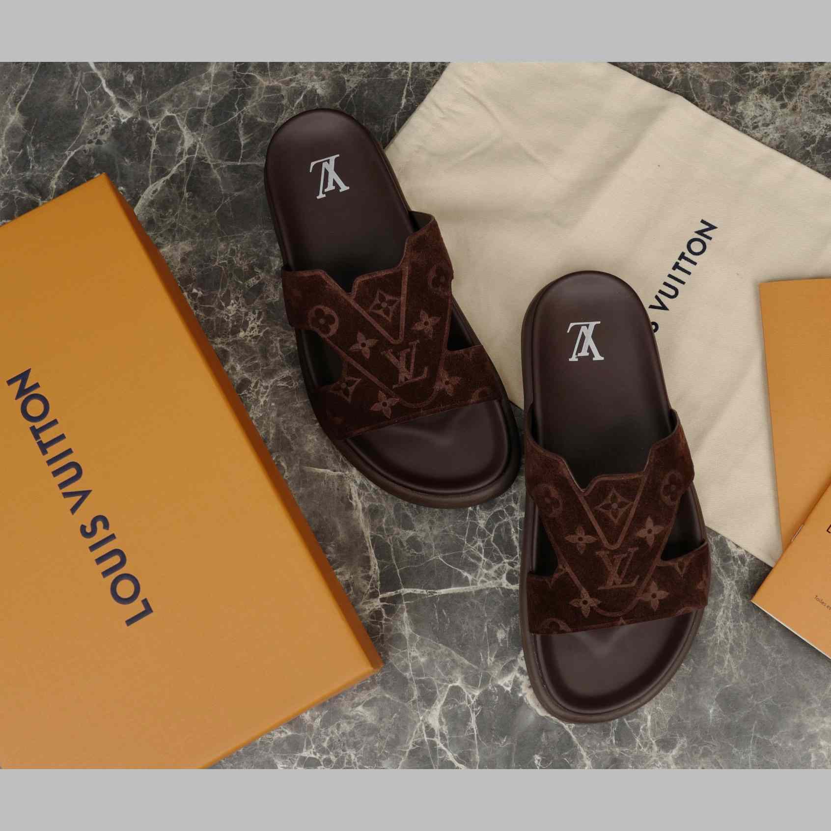 Louis Vuitton LV Oasis Mule   1AHSF9 - FashionPlug