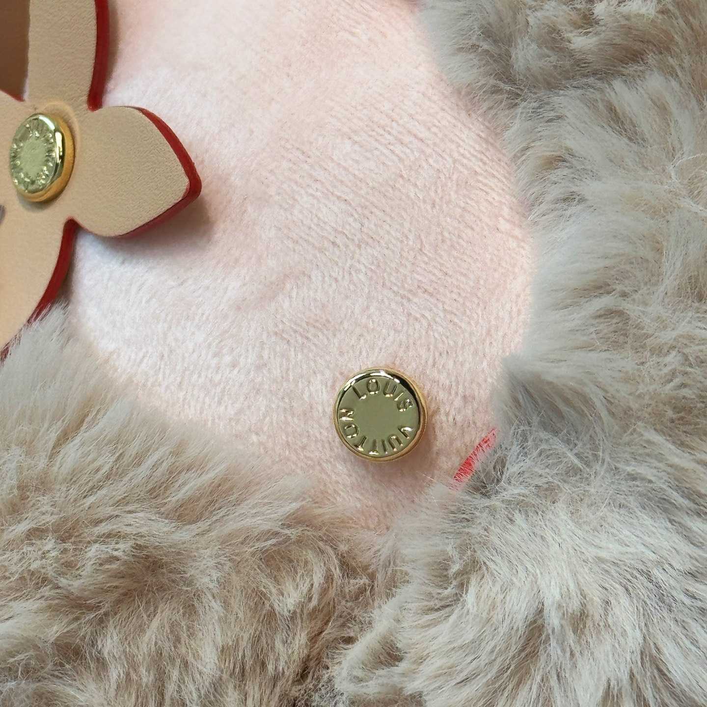 Louis Vuitton My Vivienne Bag Charm   M02324 - FashionPlug