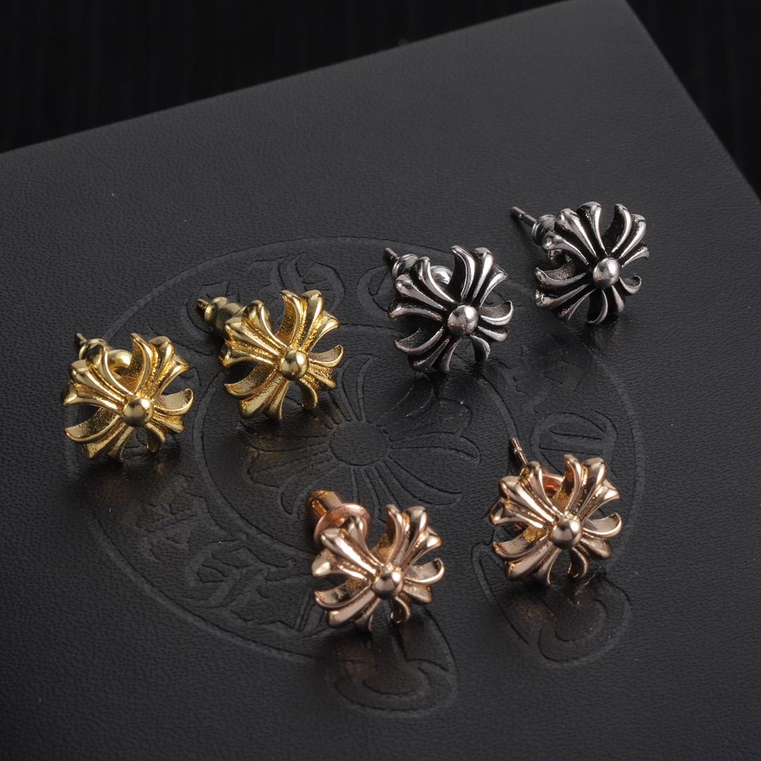Chrome Heart Earrings - FashionPlug