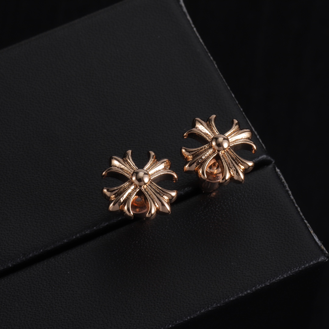 Chrome Heart Earrings - FashionPlug