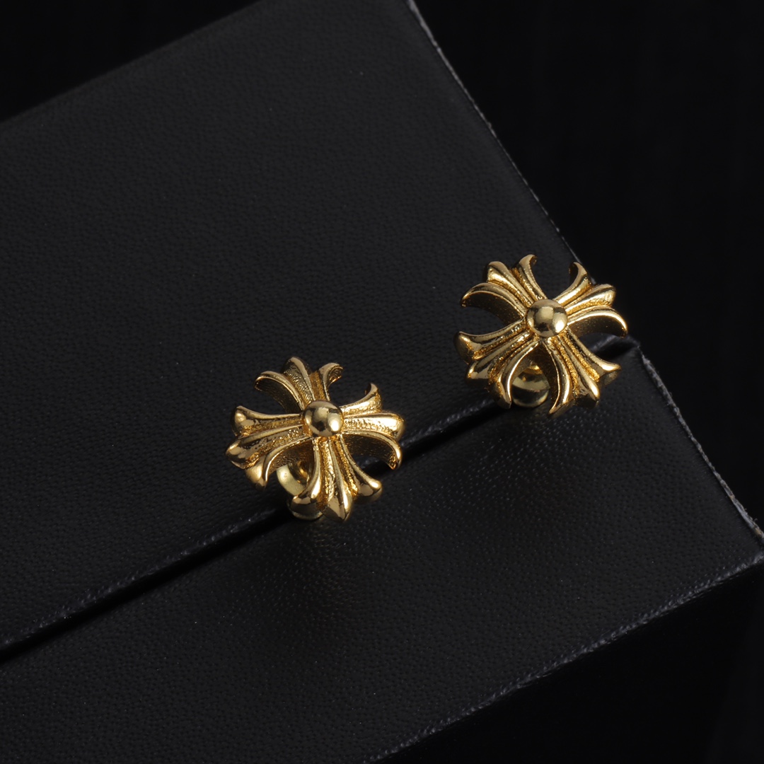Chrome Heart Earrings - FashionPlug