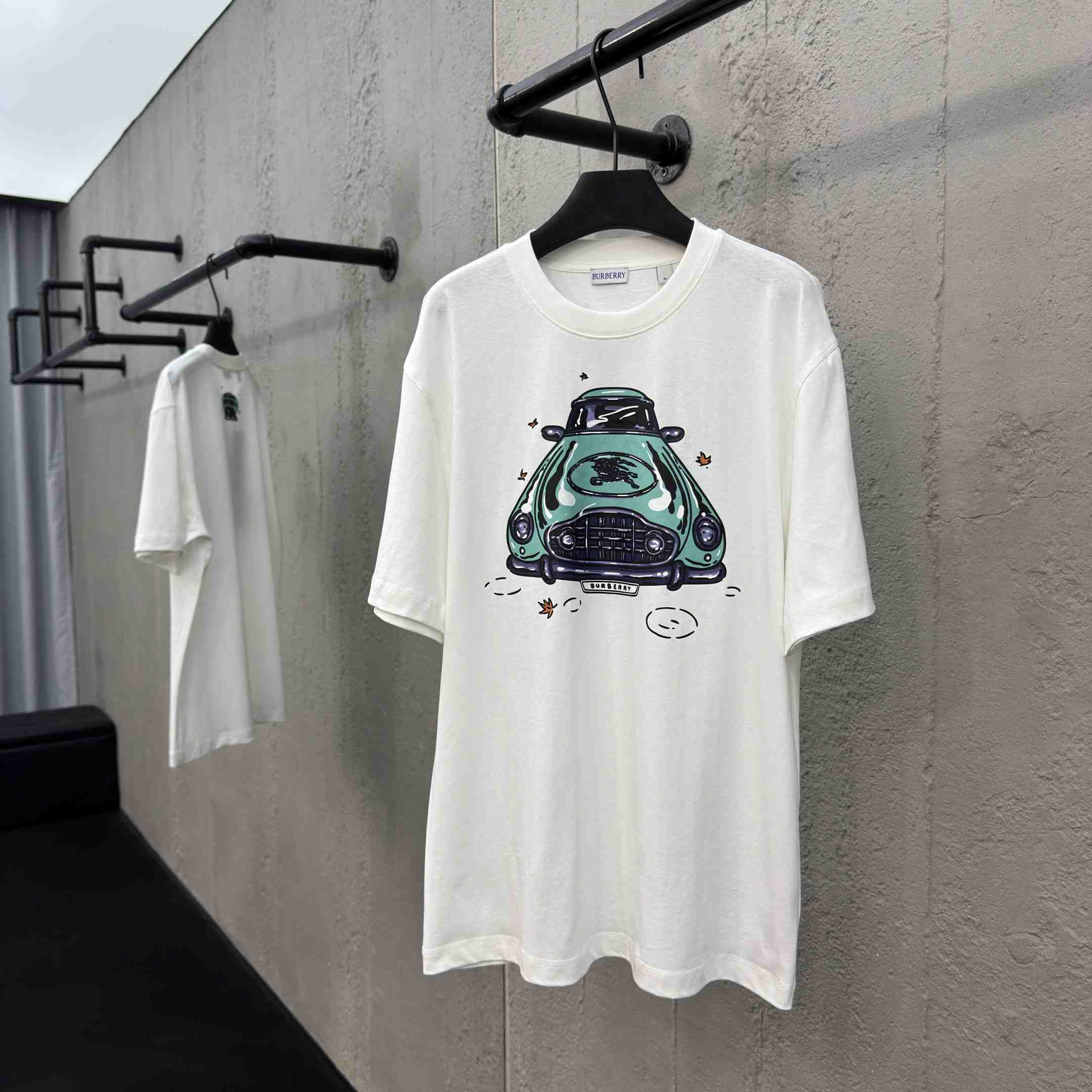 Burberry Car Cotton T-shirt - FashionPlug