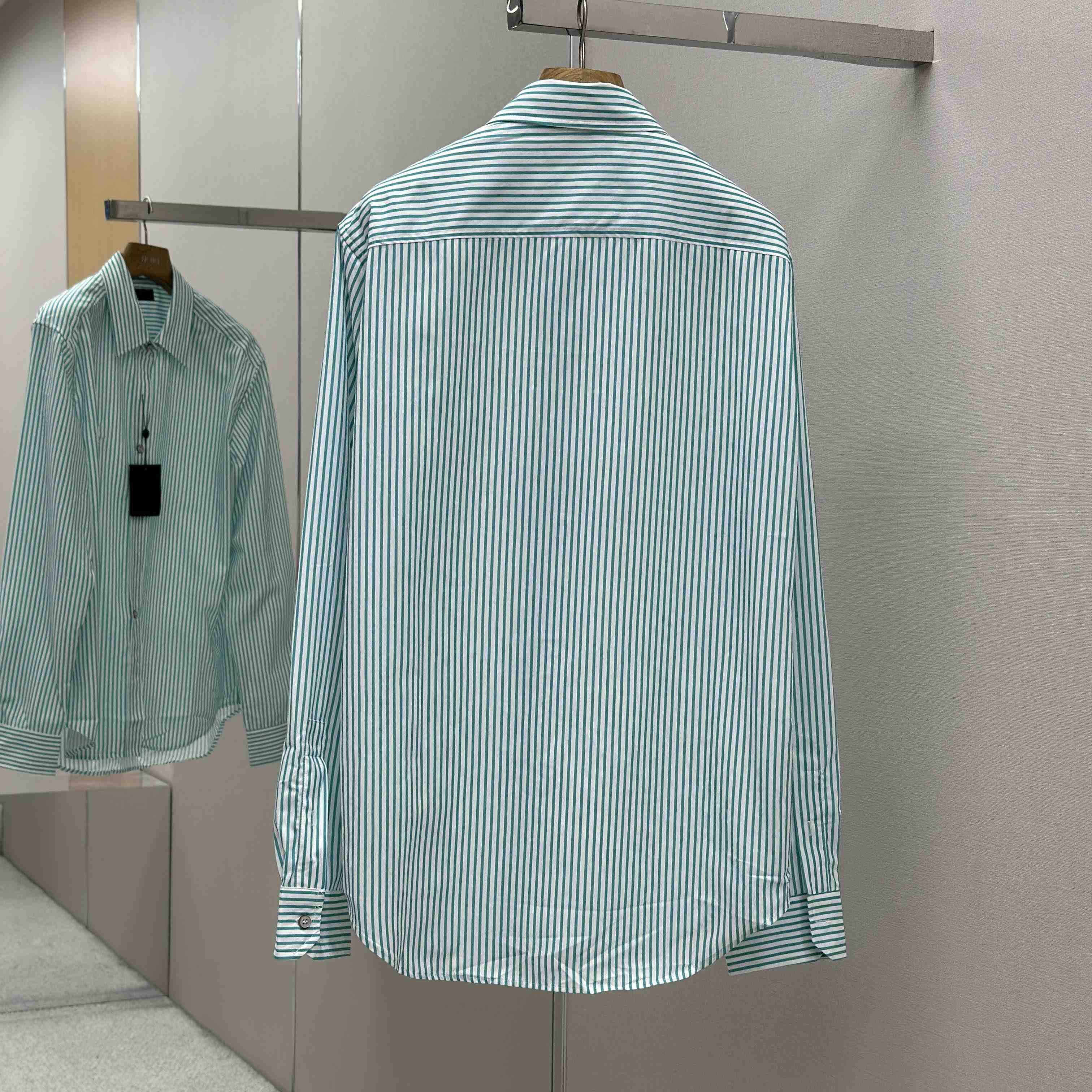 Louis Vuitton Monogram Striped Shirt   1AHVXI - FashionPlug