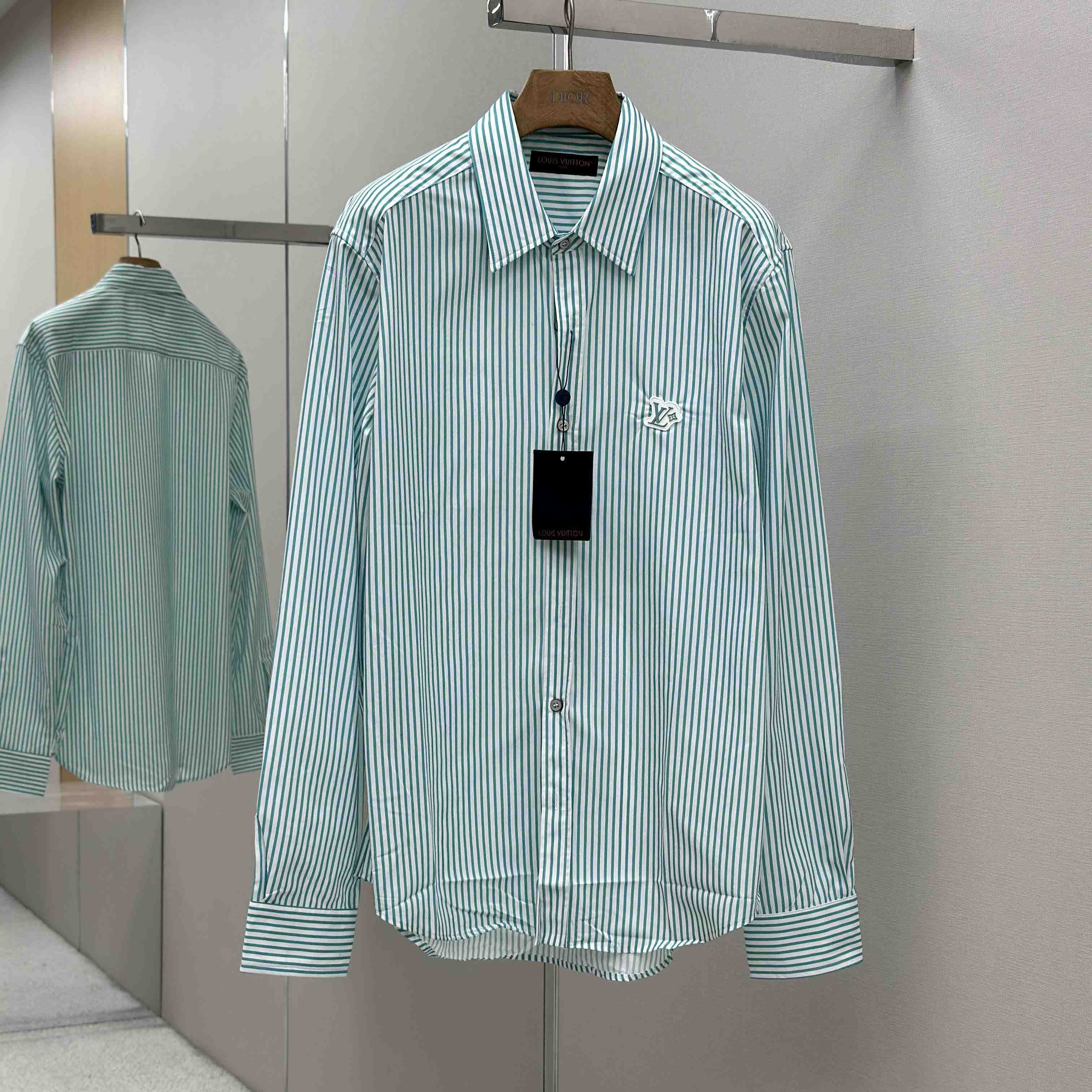 Louis Vuitton Monogram Striped Shirt   1AHVXI - FashionPlug