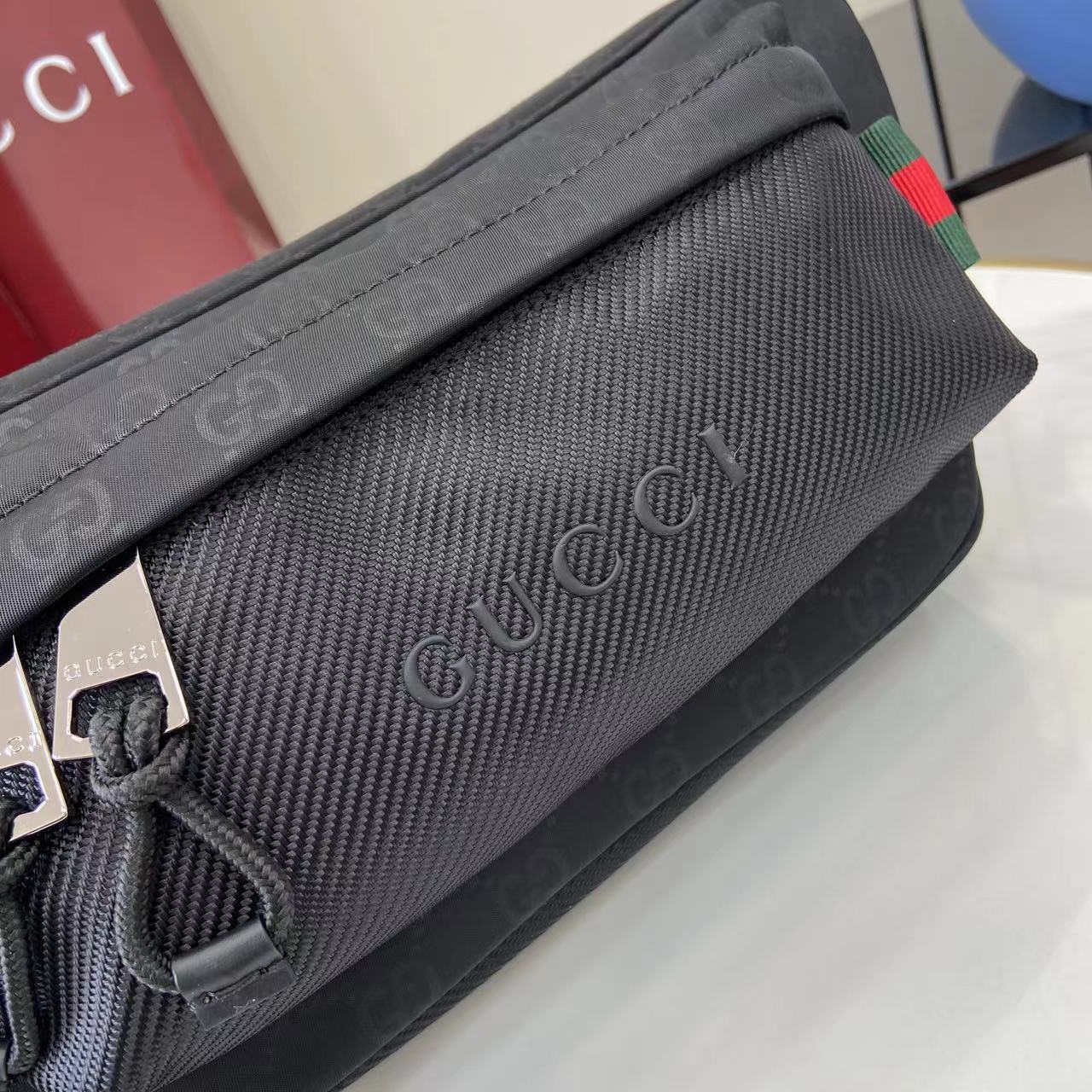 Gucci Nexus Large Slingbag - FashionPlug