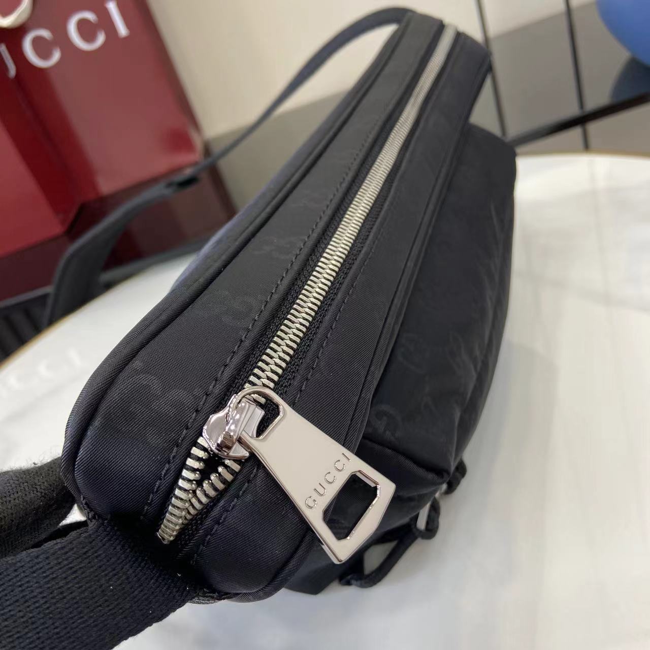 Gucci Nexus Large Slingbag - FashionPlug