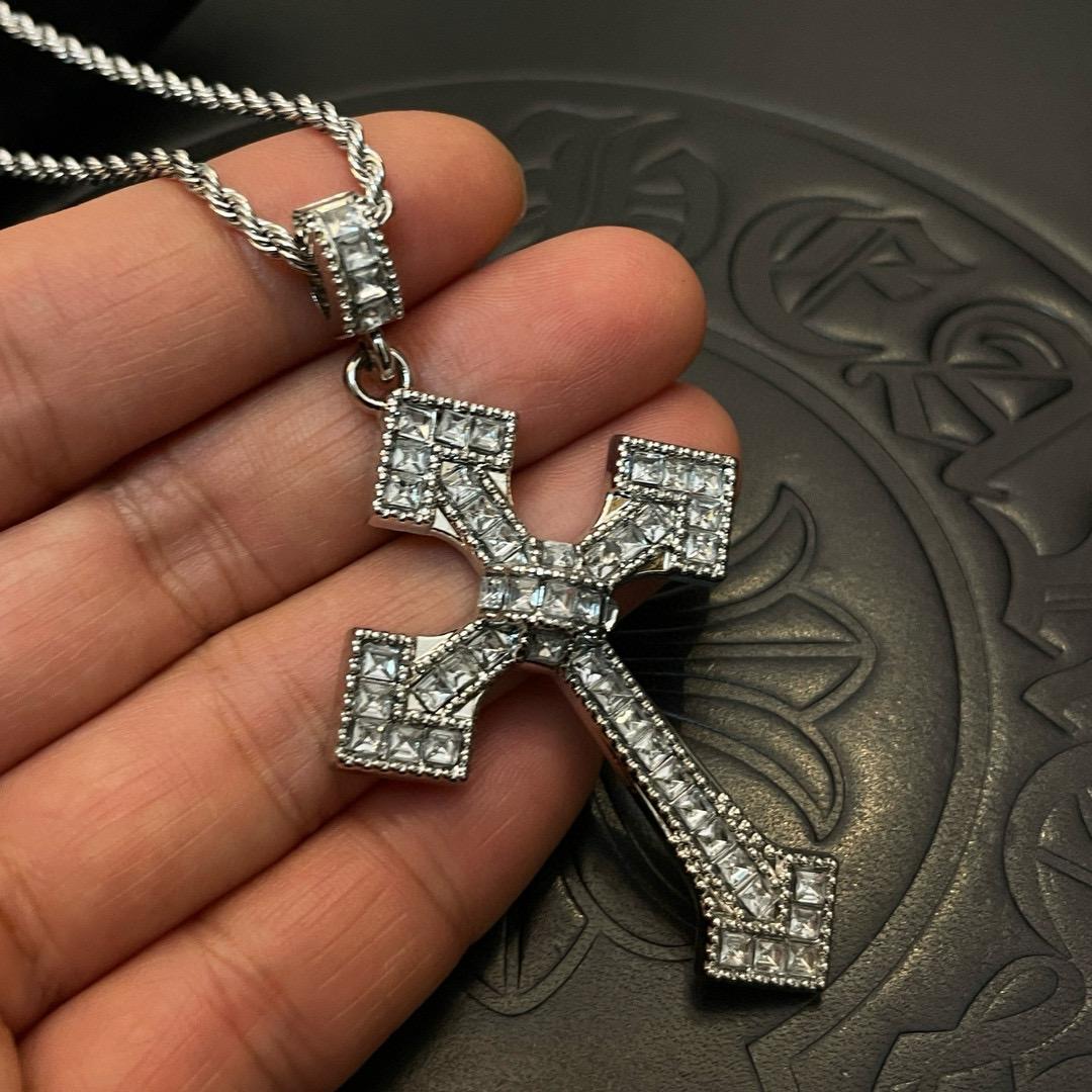 Chrome Heart Necklace   - FashionPlug