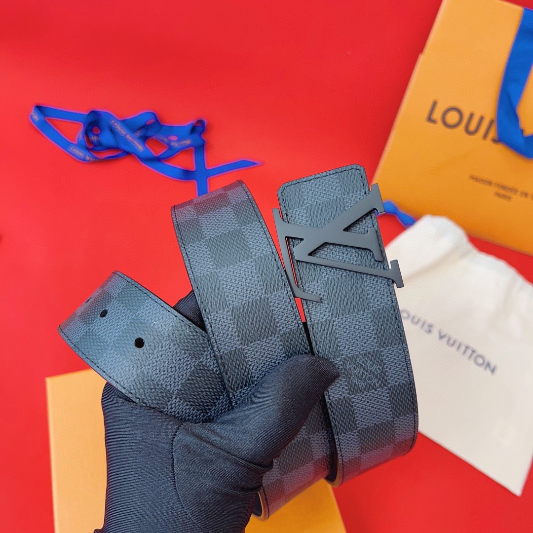 Louis Vuitton Reversible Belt - FashionPlug