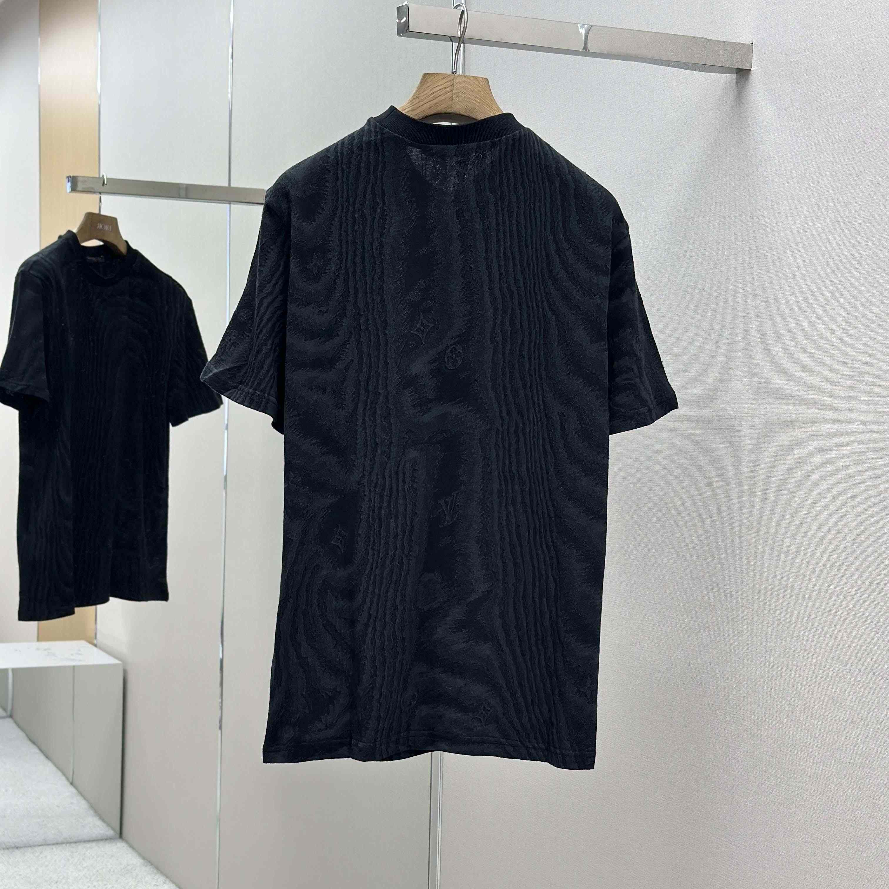 Louis Vuitton Jersey Jacquard T-Shirt   1AHW57 - FashionPlug
