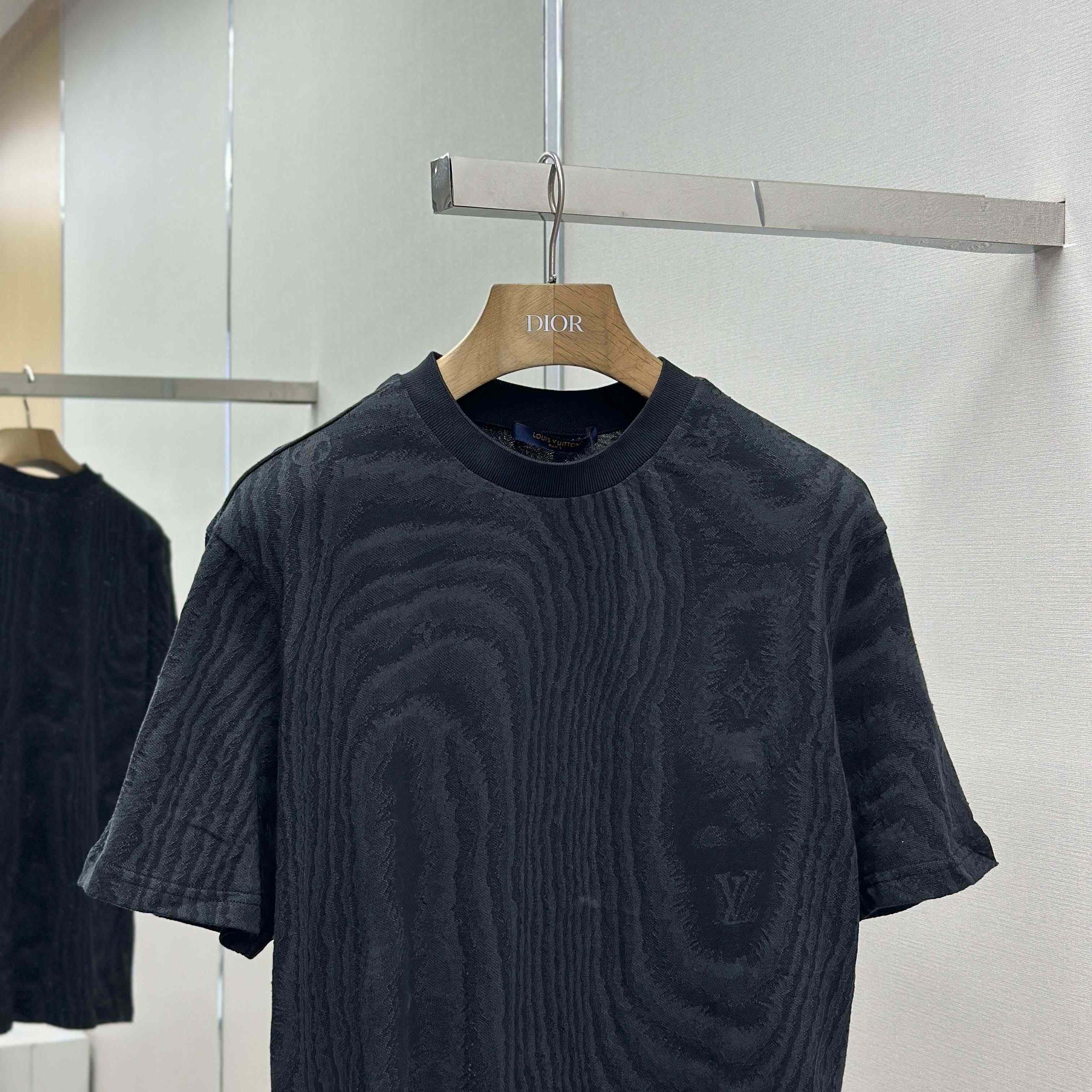 Louis Vuitton Jersey Jacquard T-Shirt   1AHW57 - FashionPlug