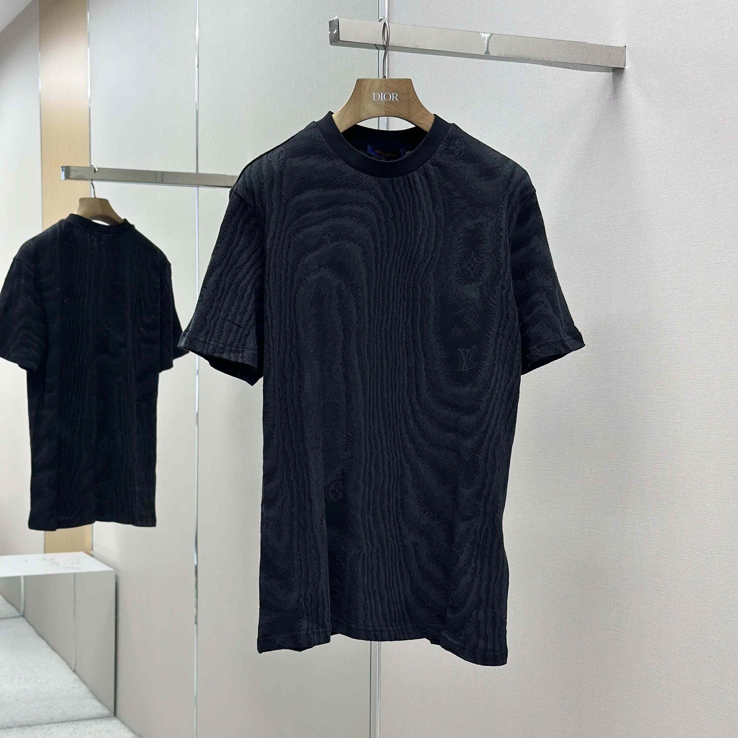 Louis Vuitton Jersey Jacquard T-Shirt   1AHW57 - FashionPlug