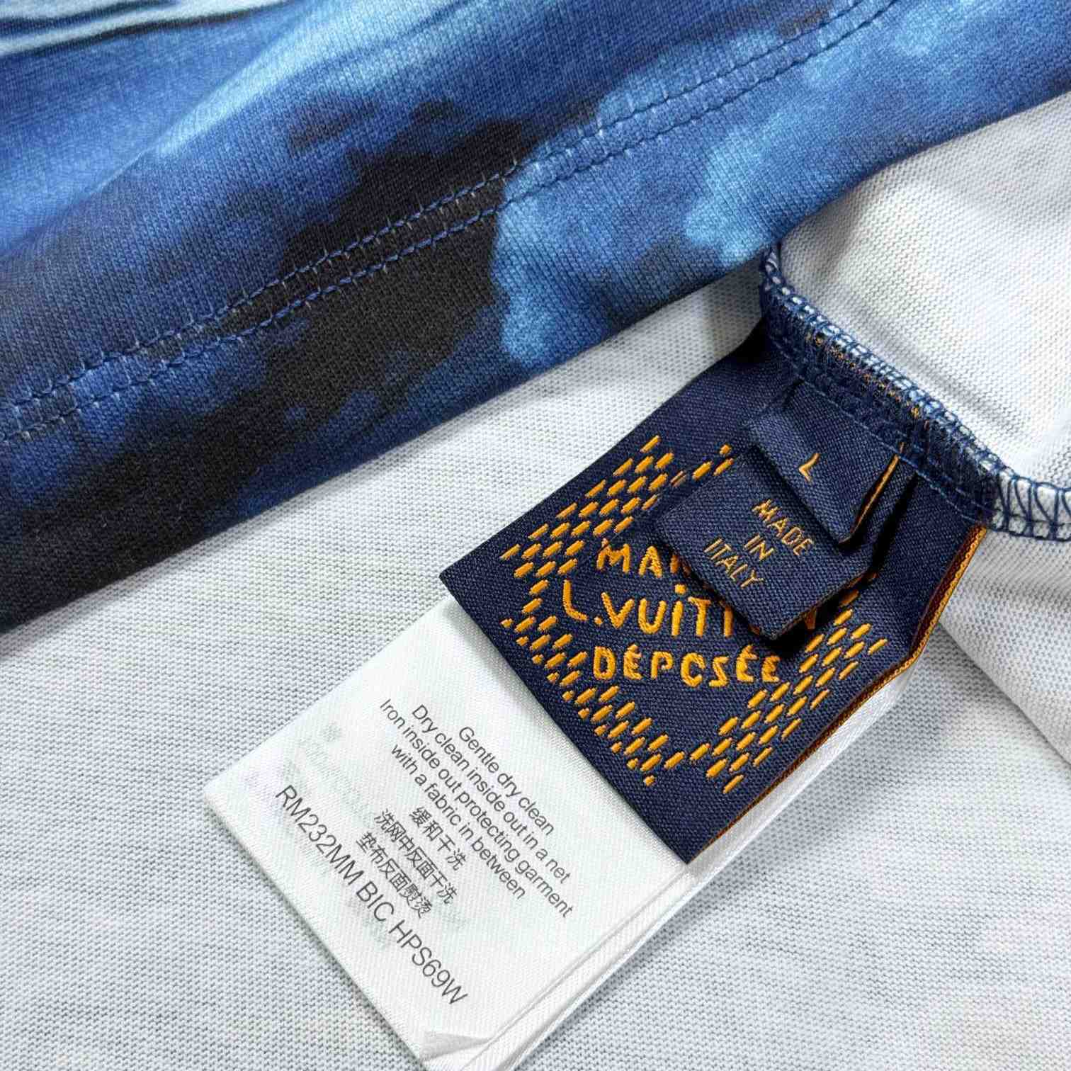 Louis Vuitton Printed Short-Sleeved Cotton T-Shirt   1AFRFH - FashionPlug