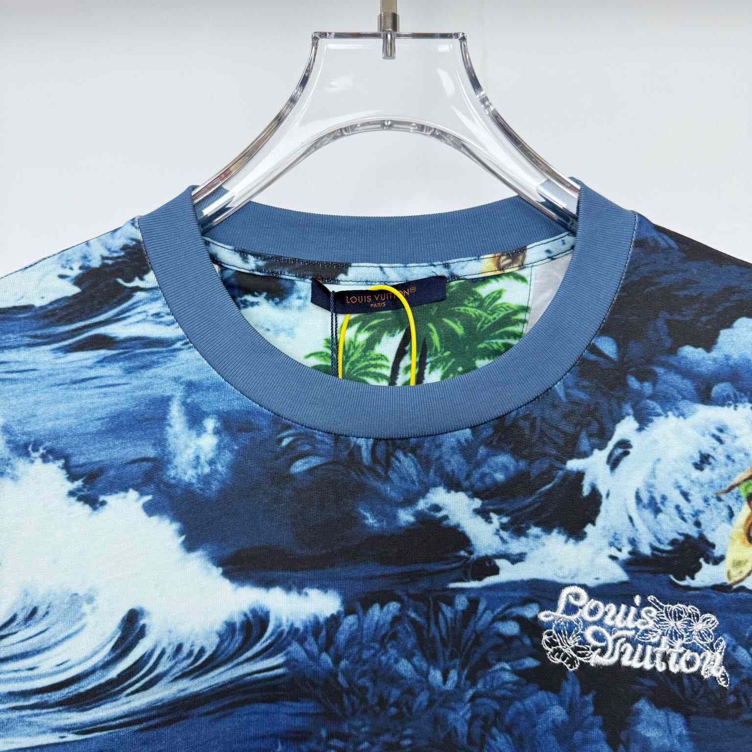 Louis Vuitton Printed Short-Sleeved Cotton T-Shirt   1AFRFH - FashionPlug
