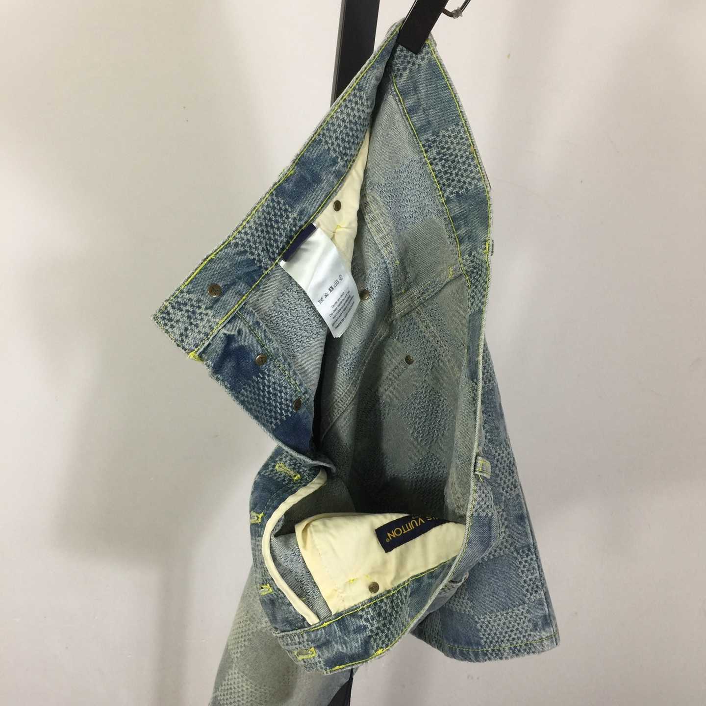 Louis Vuitton Damier 3D Light Denim Shorts   1AHVDS - FashionPlug