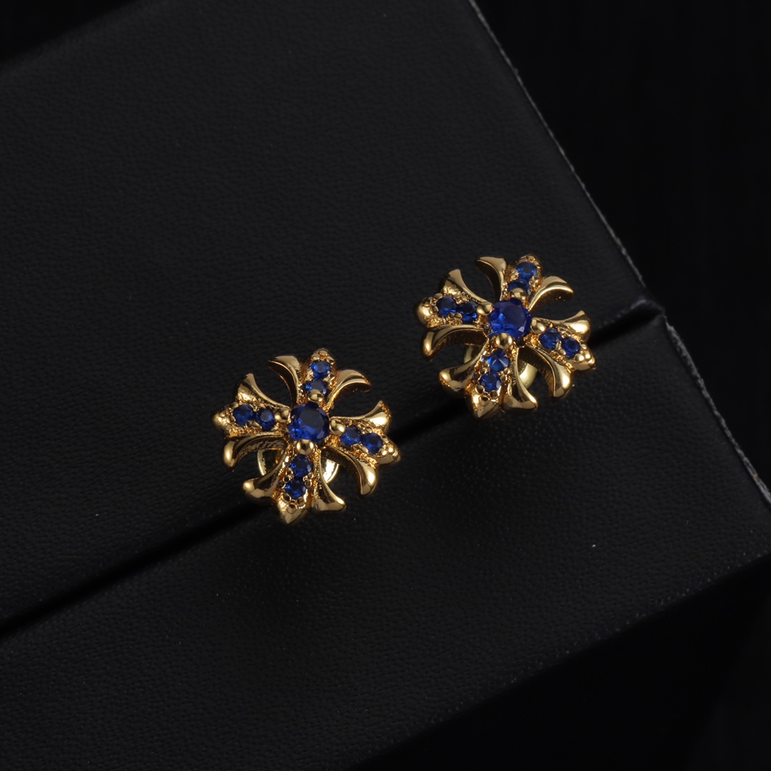 Chrome Heart Earrings - FashionPlug
