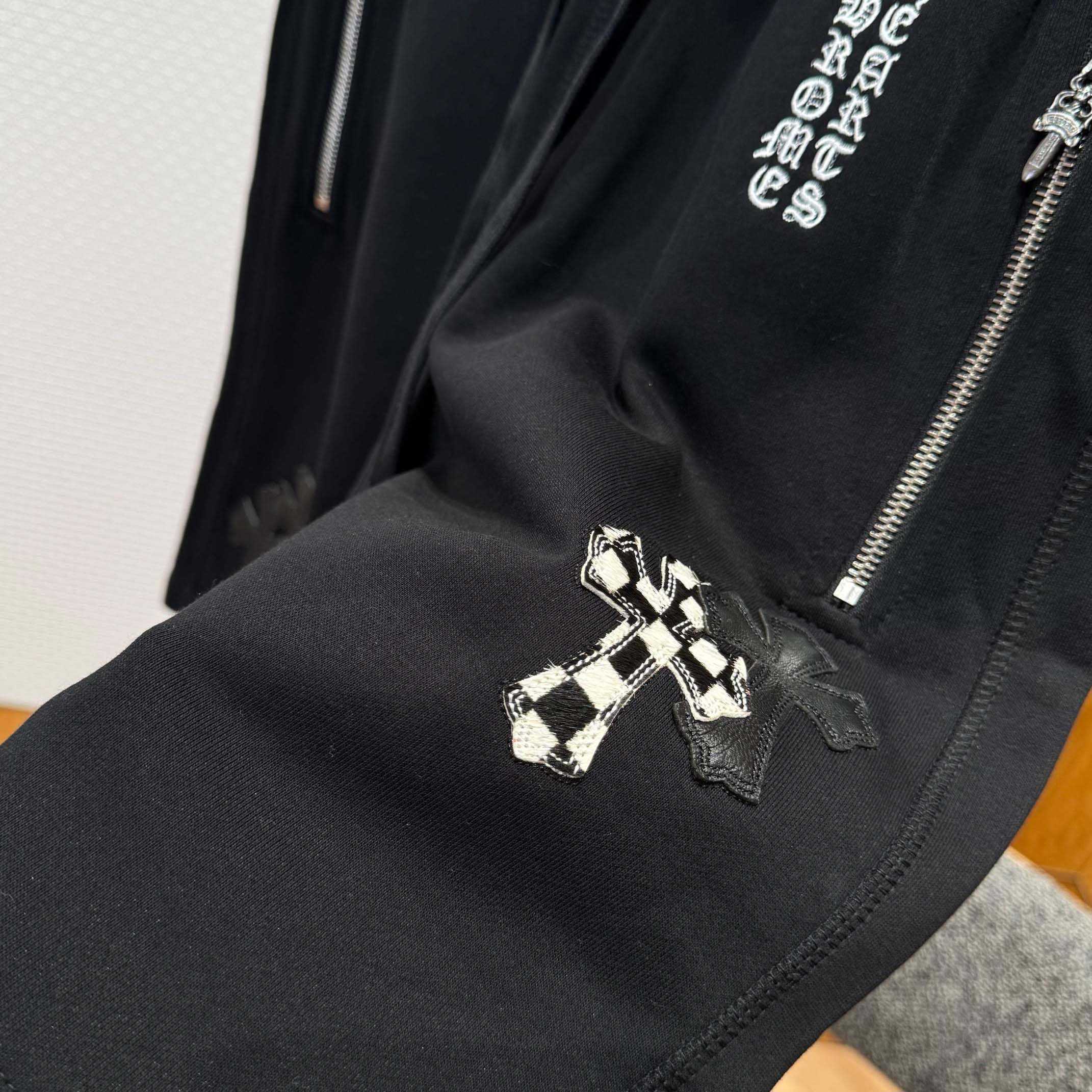 Chrome Hearts Shorts - FashionPlug