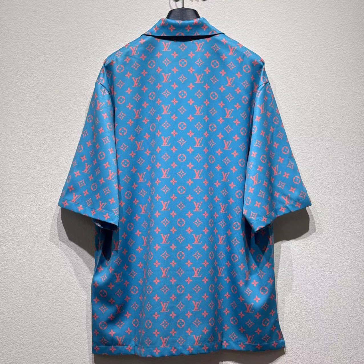Louis Vuitton Monogram Short-Sleeved Silk Shirt - FashionPlug