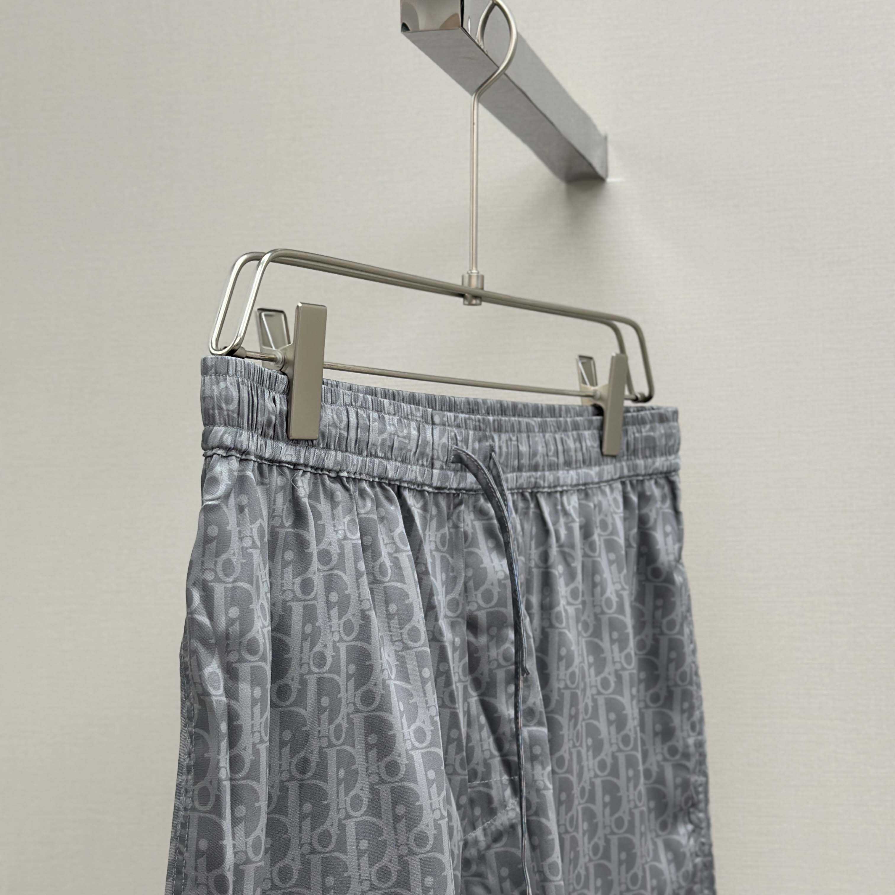 Dior Oblique Shorts - FashionPlug