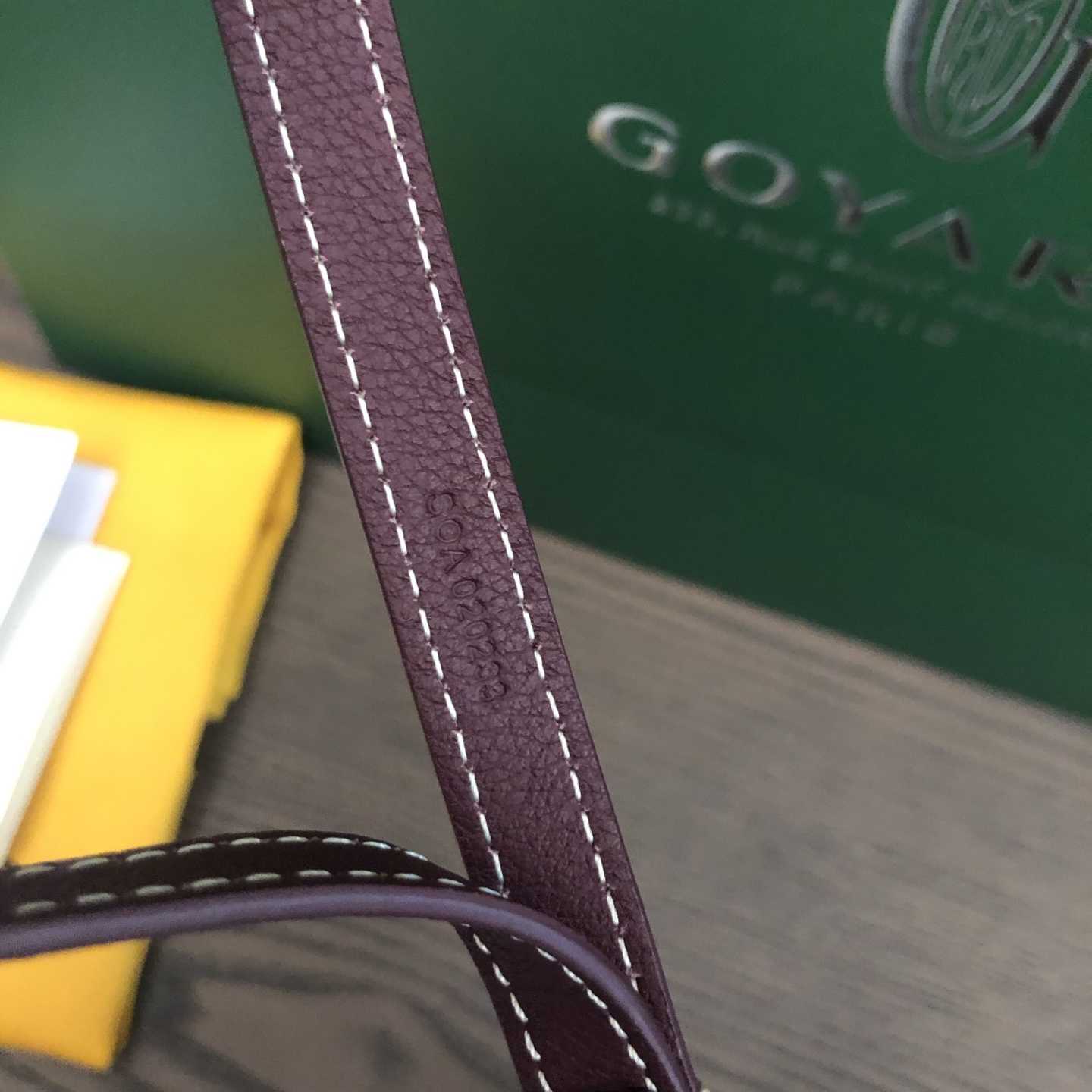 Goyard Conti Pouch - FashionPlug