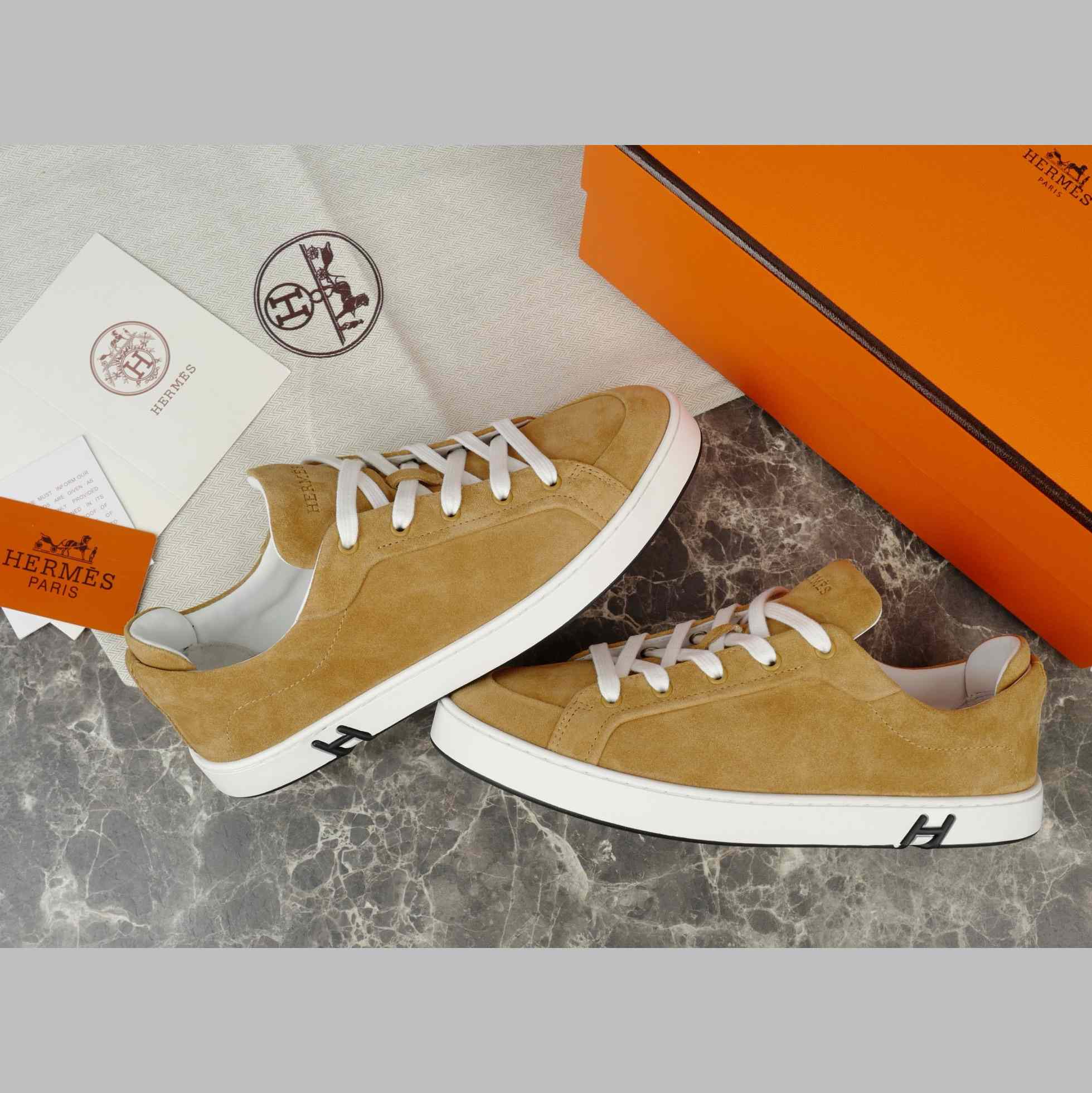 Hermes Kid Sneaker - FashionPlug