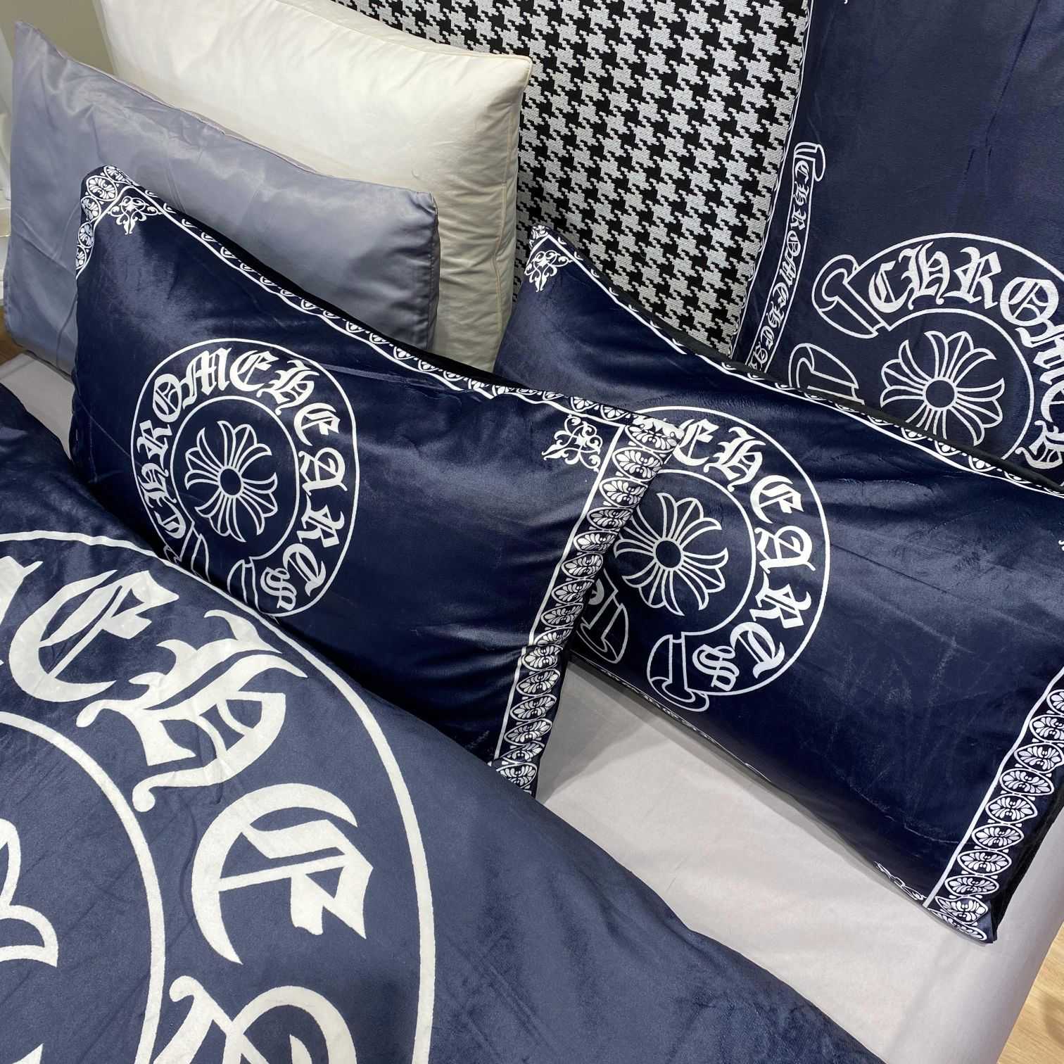 Chrome Hearts Bedding  sp161 (50% Off Sale) - FashionPlug