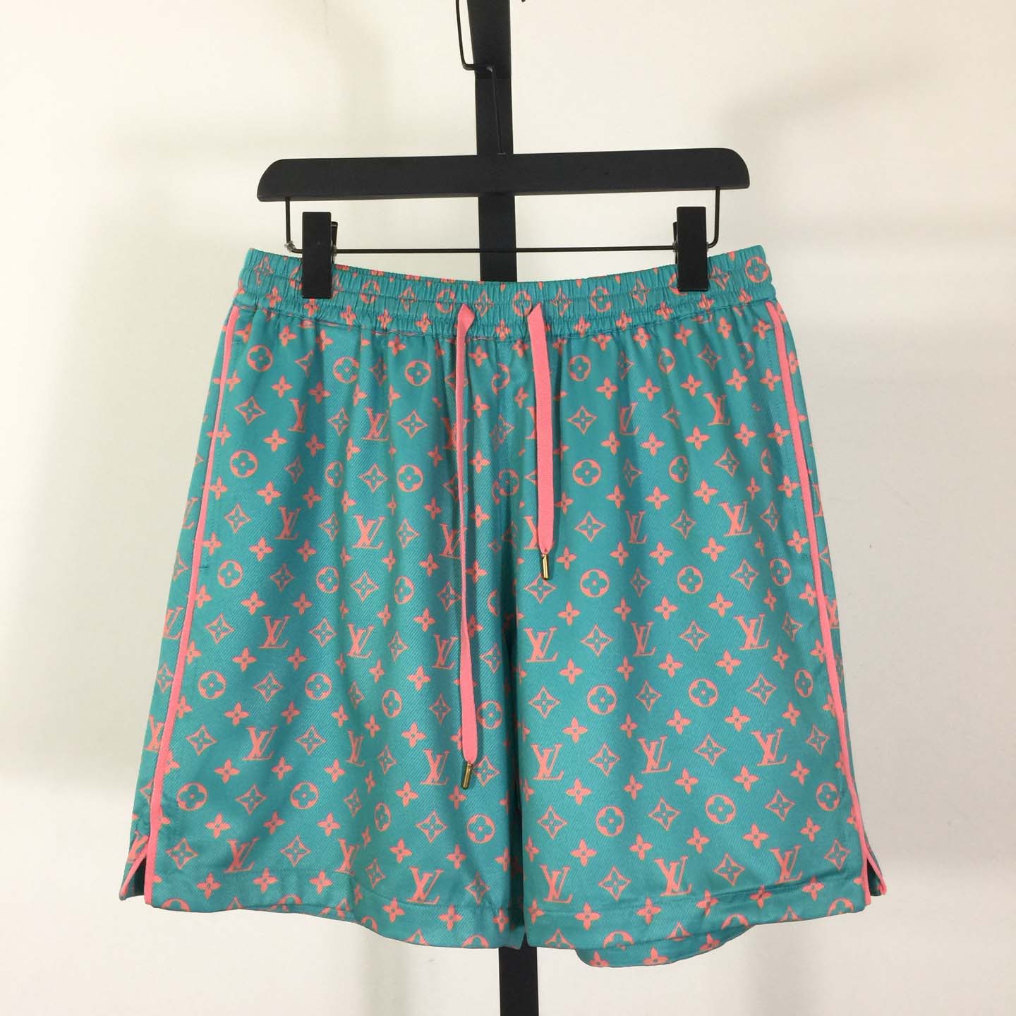 Louis Vuitton Monogram Silk Shorts   1AHVQI - FashionPlug