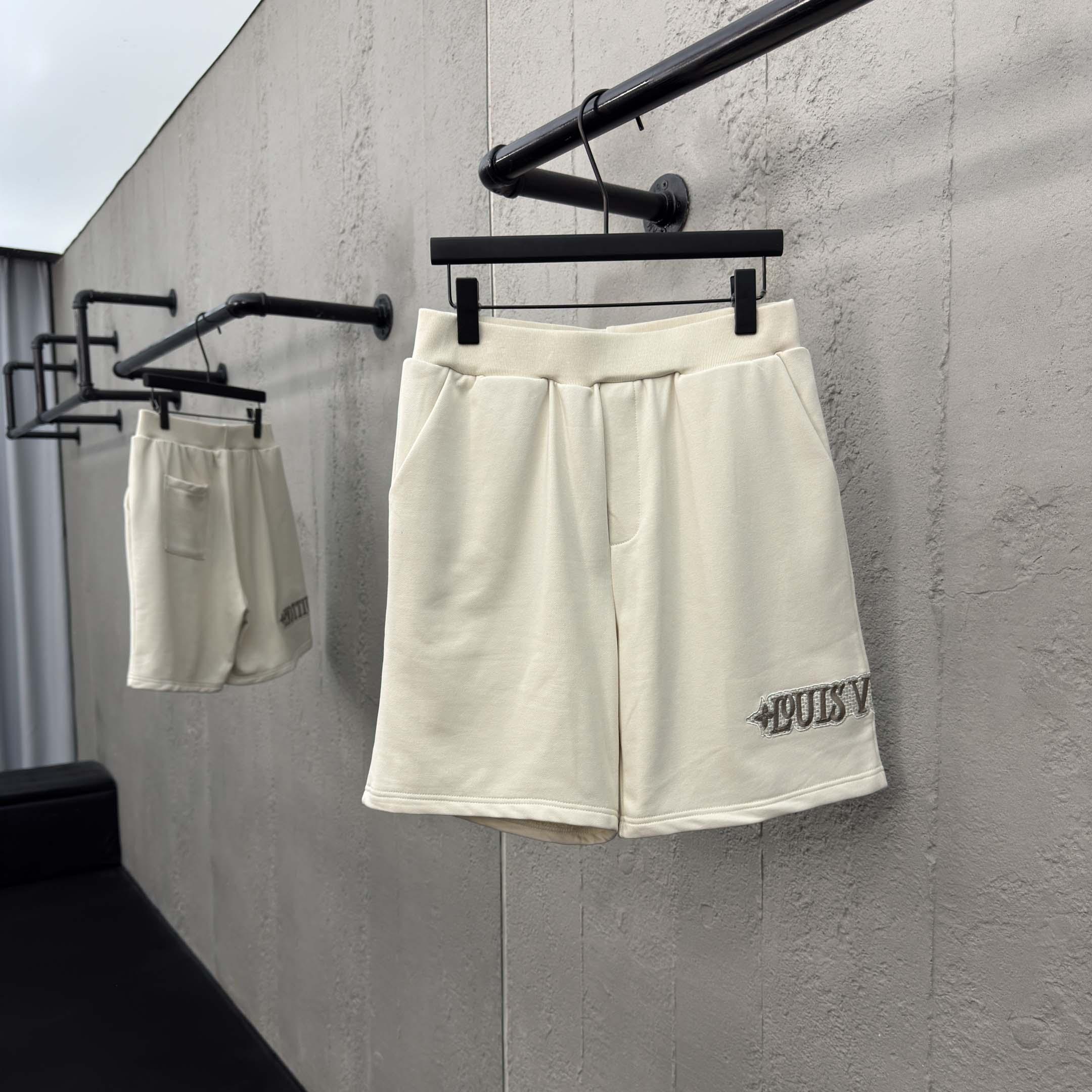 Louis Vuitton Embellished Shorts   1AHW38 - FashionPlug