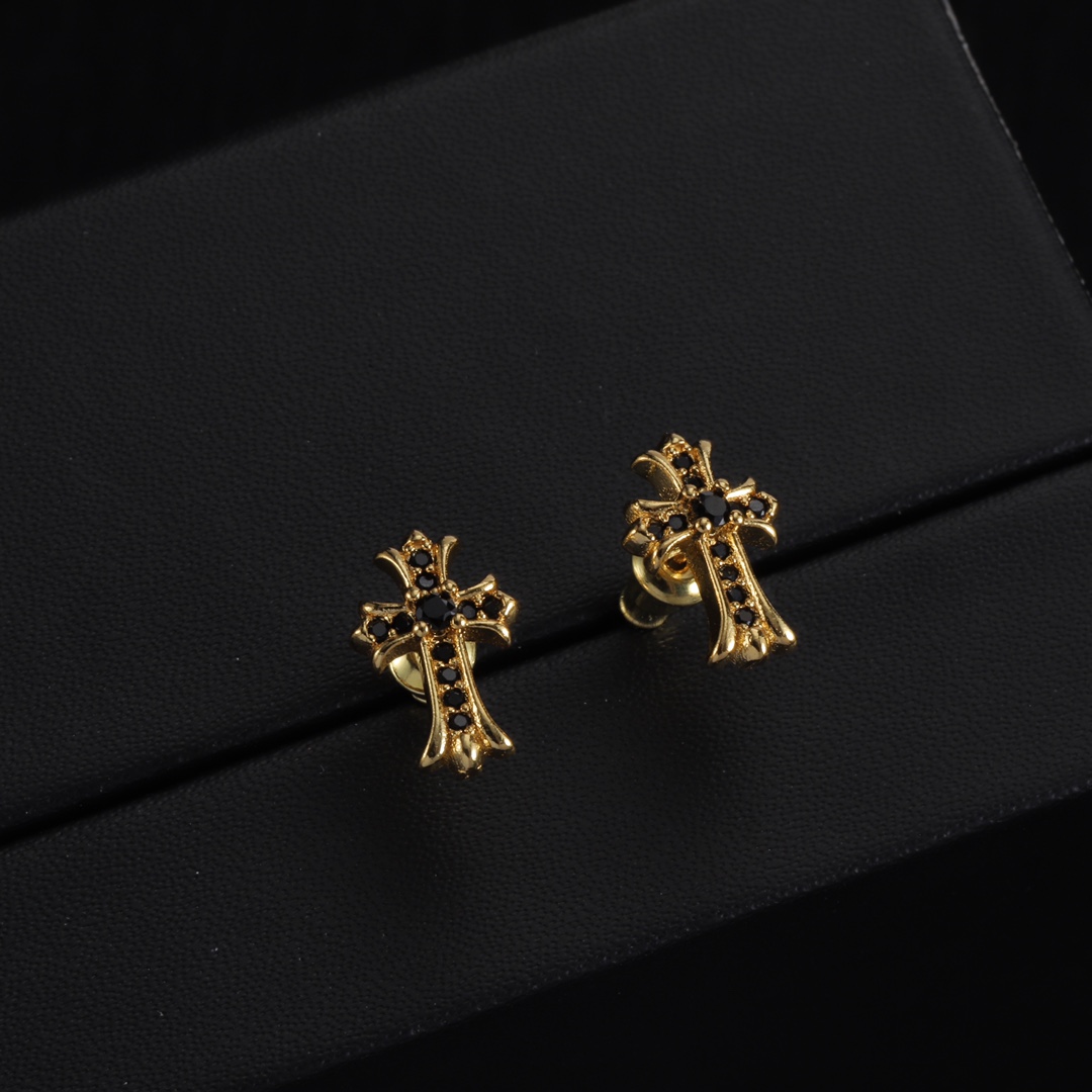 Chrome Heart Earrings - FashionPlug