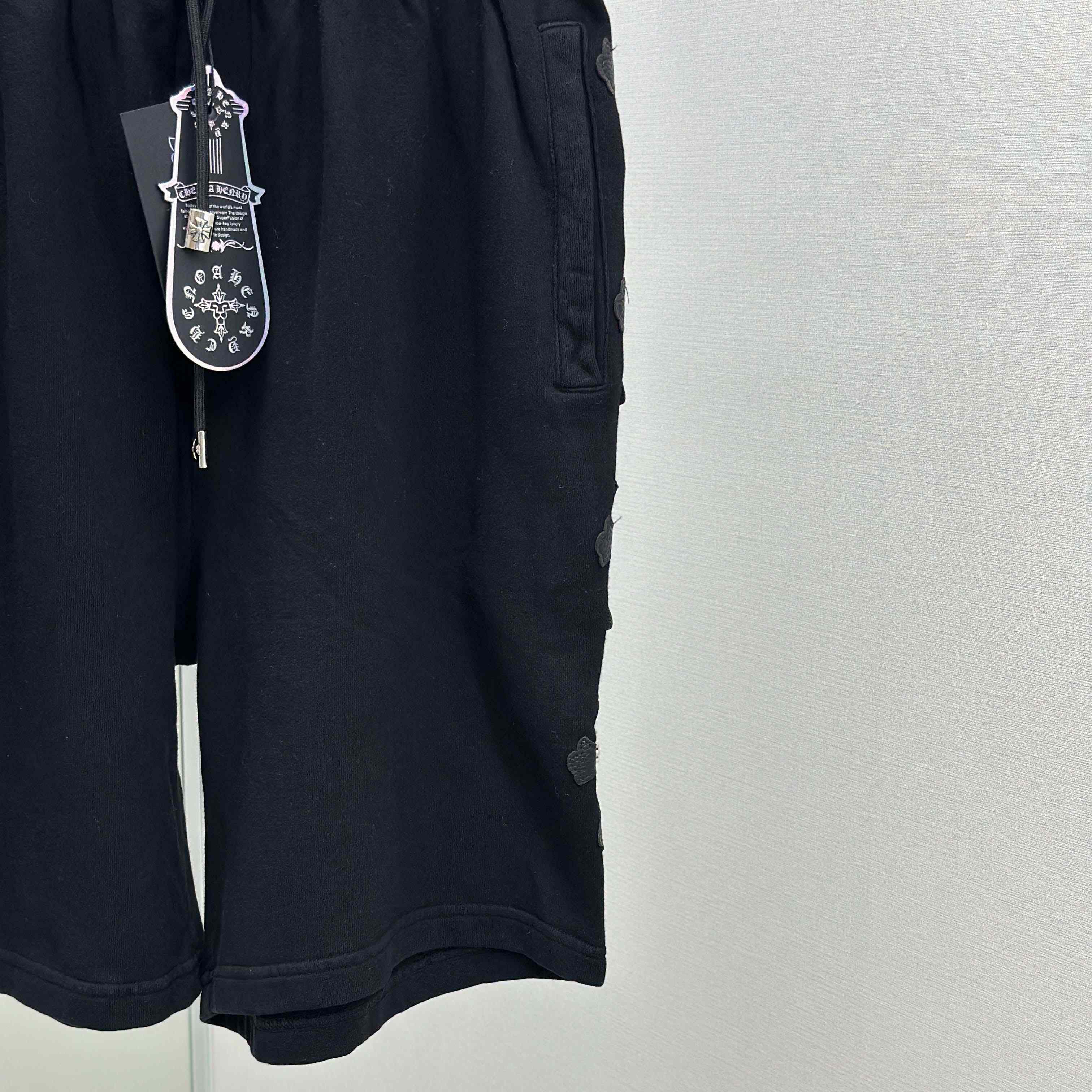 Chrome Hearts Sweatshort - FashionPlug
