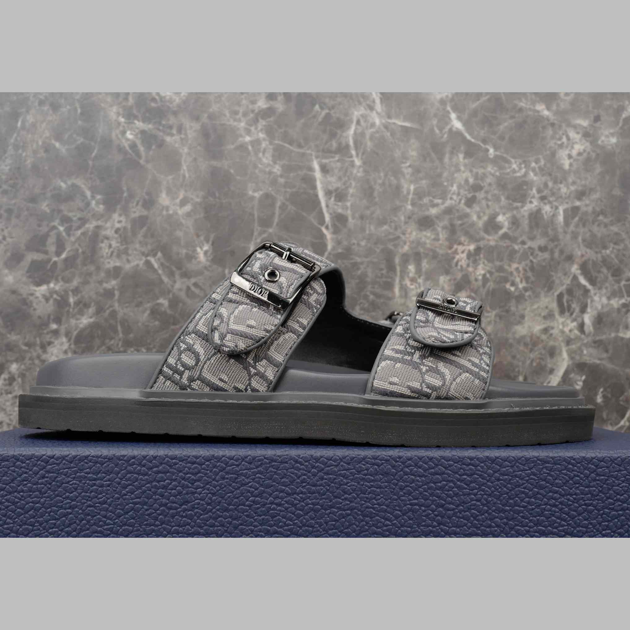 Dior Aqua Sandal   - FashionPlug