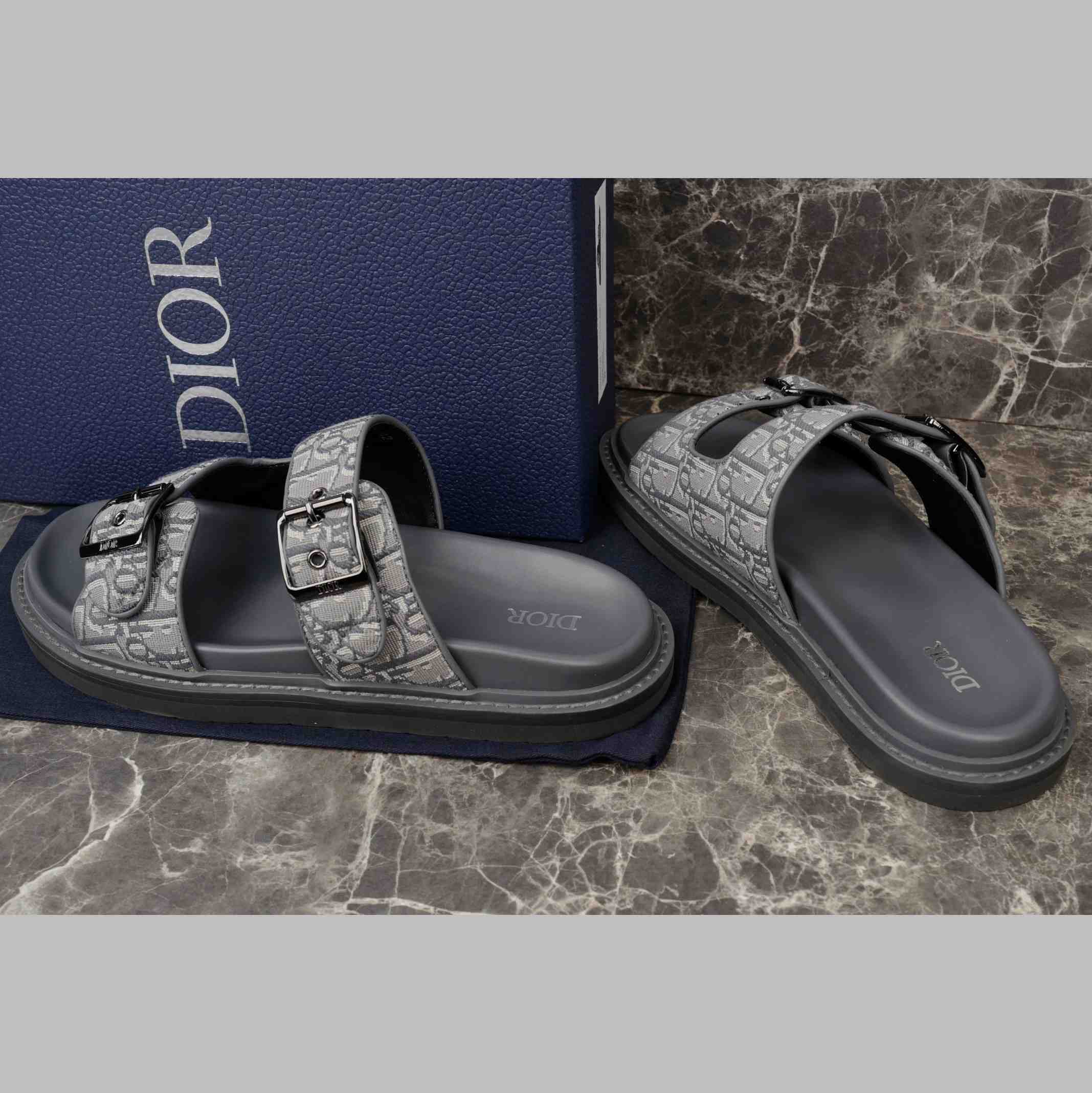Dior Aqua Sandal   - FashionPlug