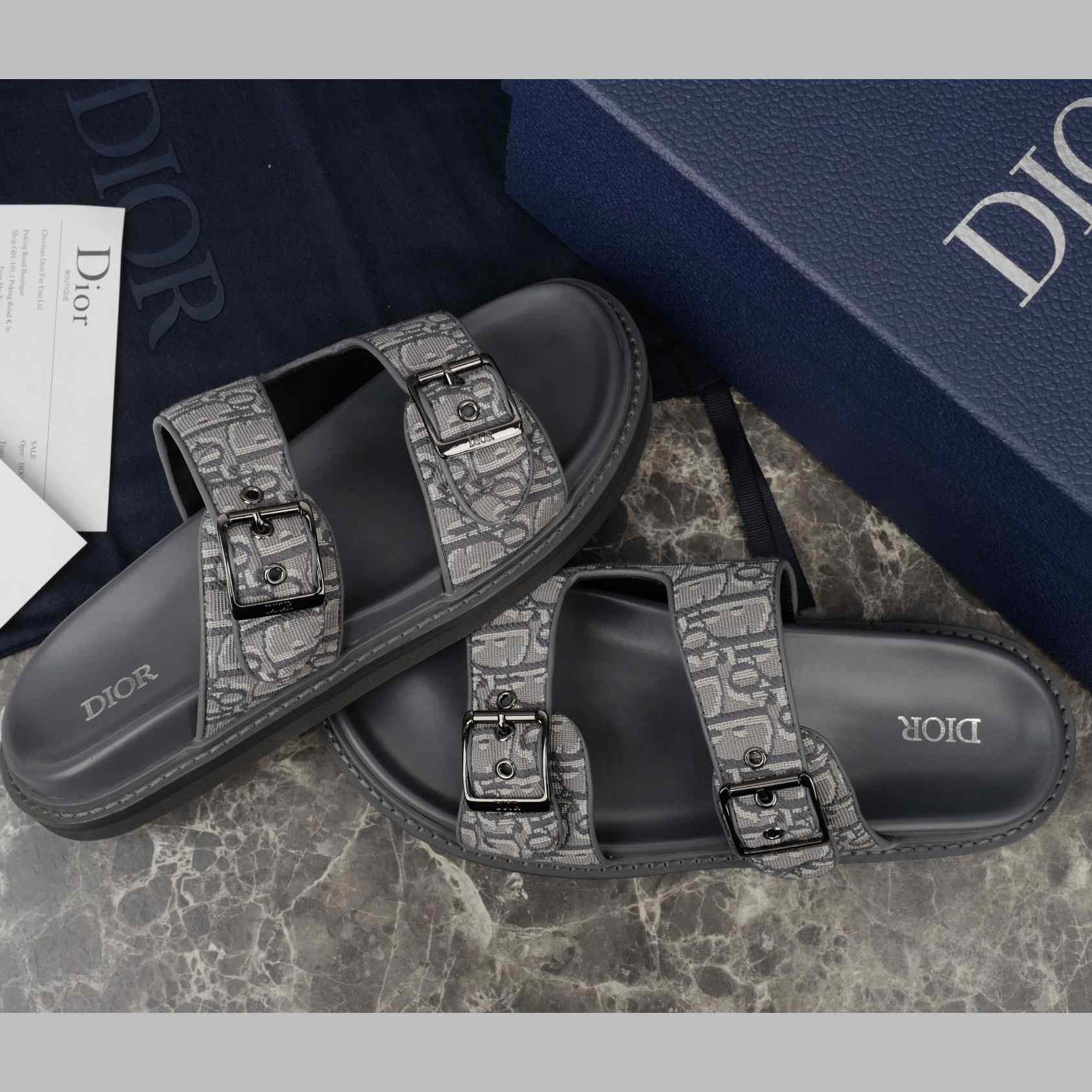 Dior Aqua Sandal   - FashionPlug