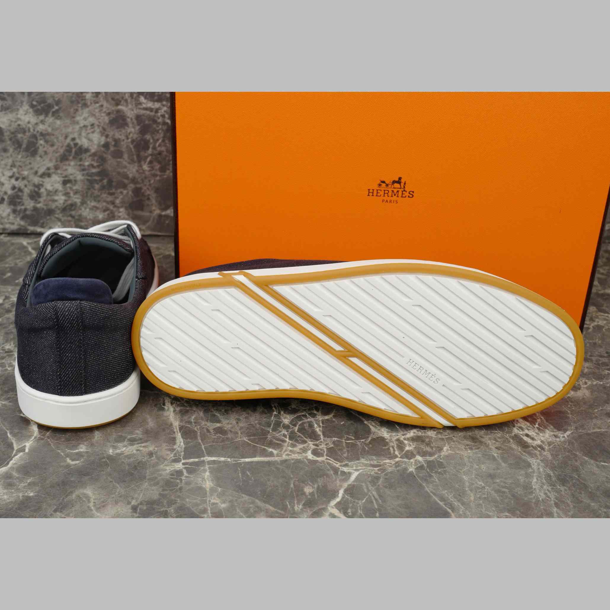 Hermes Kid Sneaker - FashionPlug