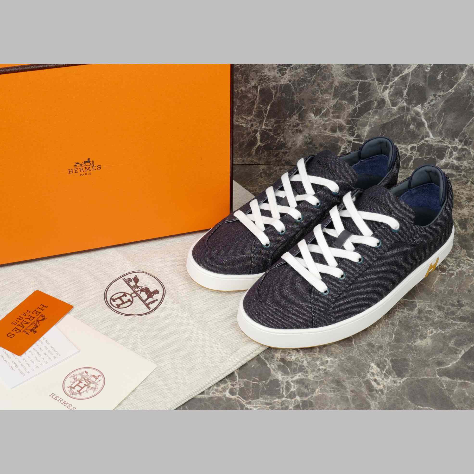 Hermes Kid Sneaker - FashionPlug